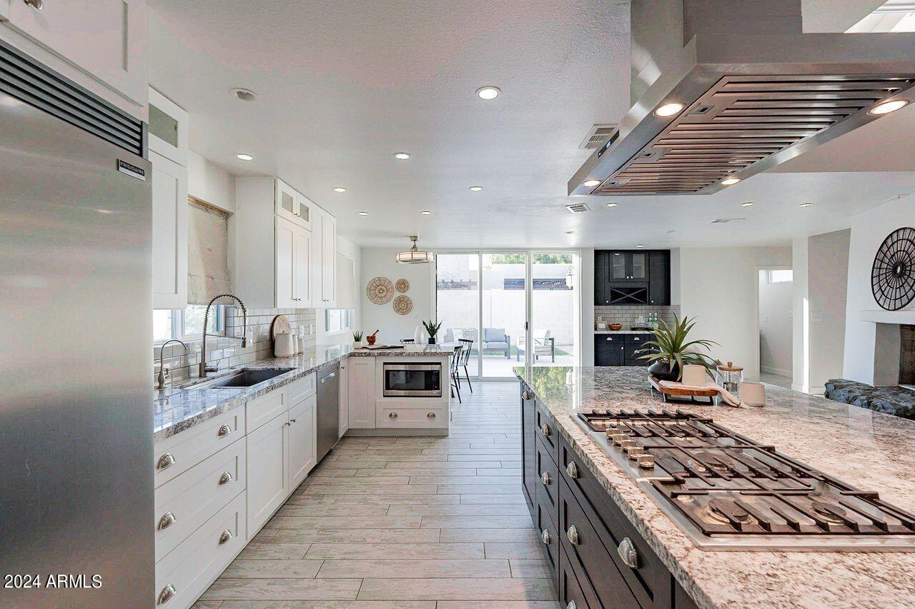 7344 E KEIM Drive