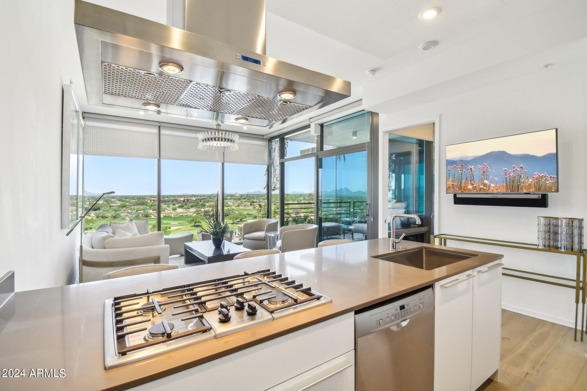 7120 E KIERLAND Boulevard # 1016