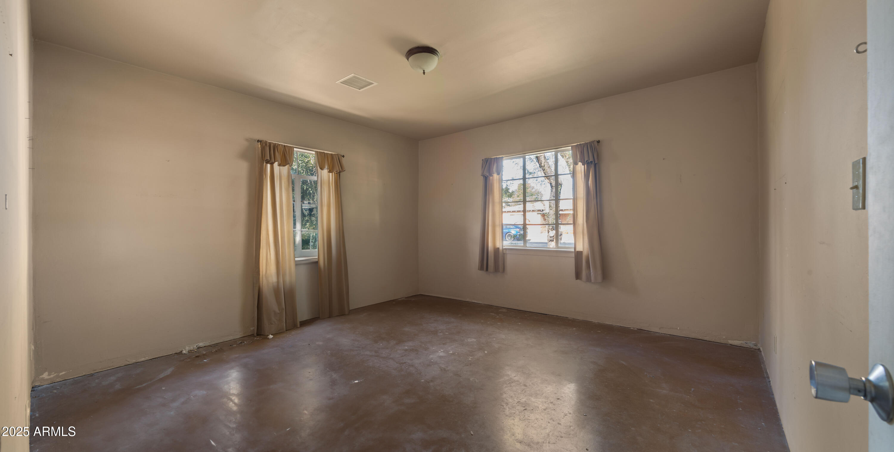 2533 E CHEERY LYNN Road