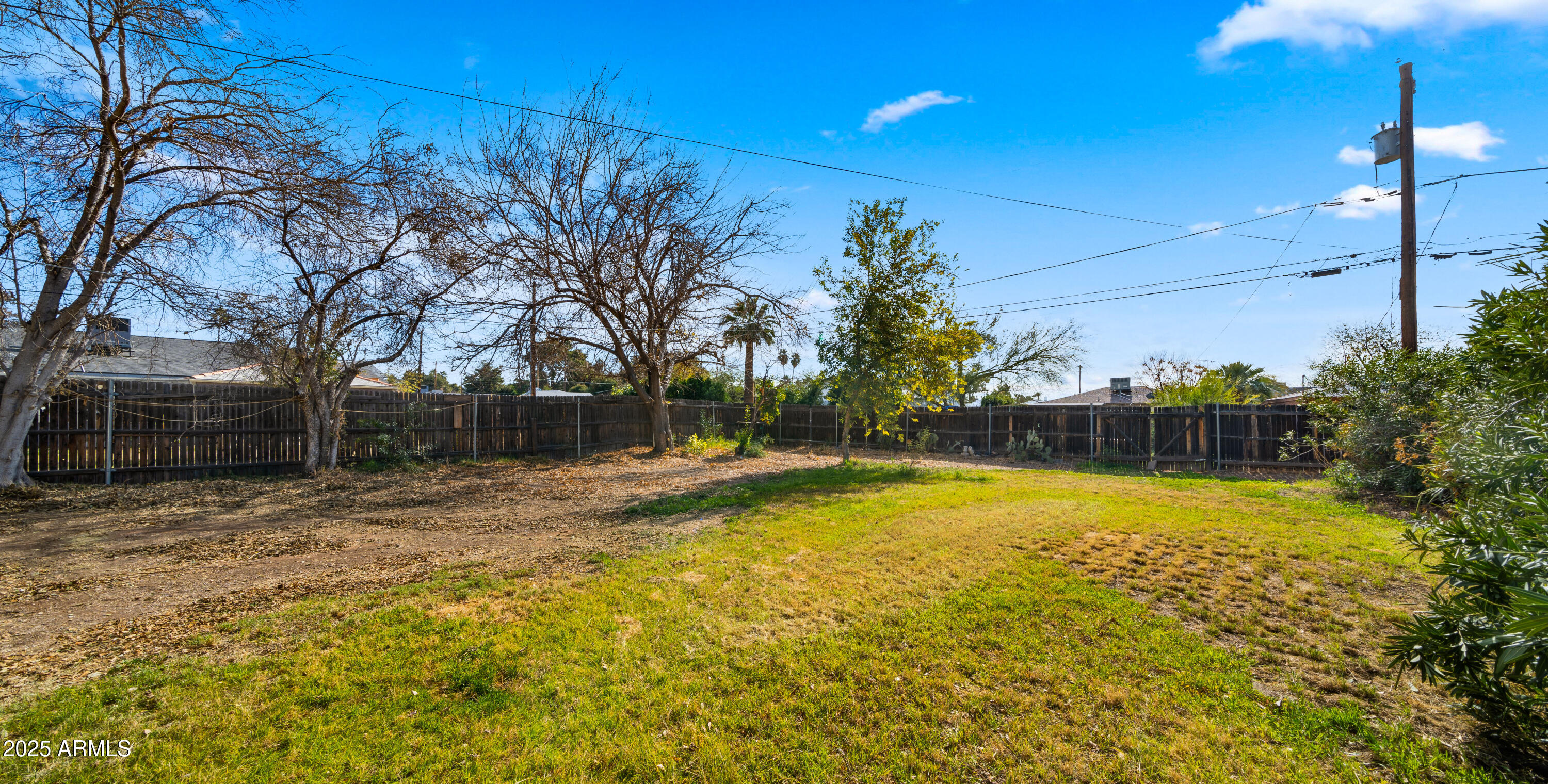 2533 E CHEERY LYNN Road