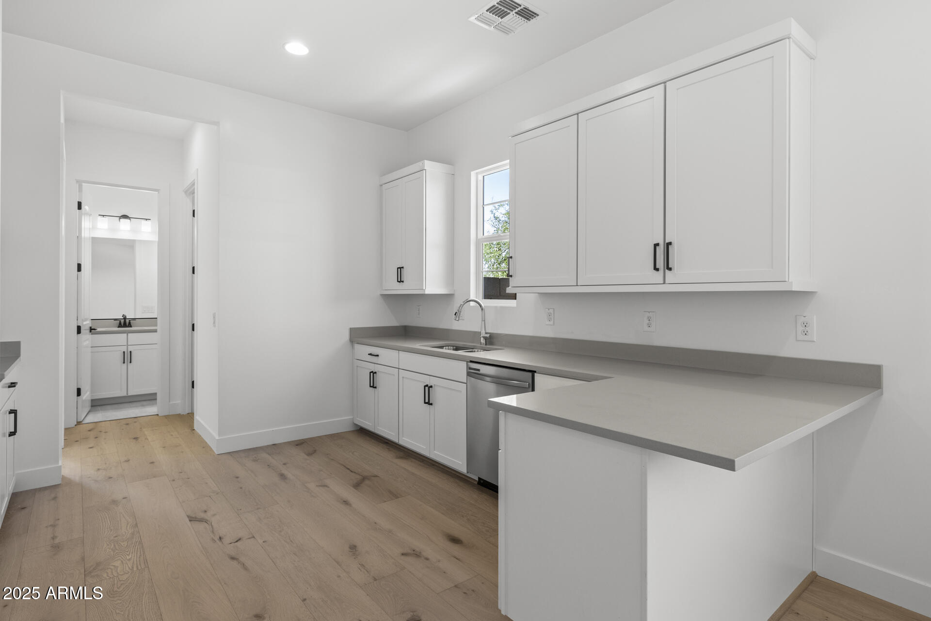 4210 E DESERT VISTA Trail