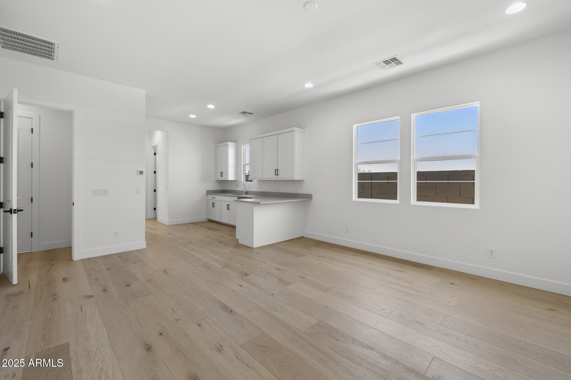 4210 E DESERT VISTA Trail