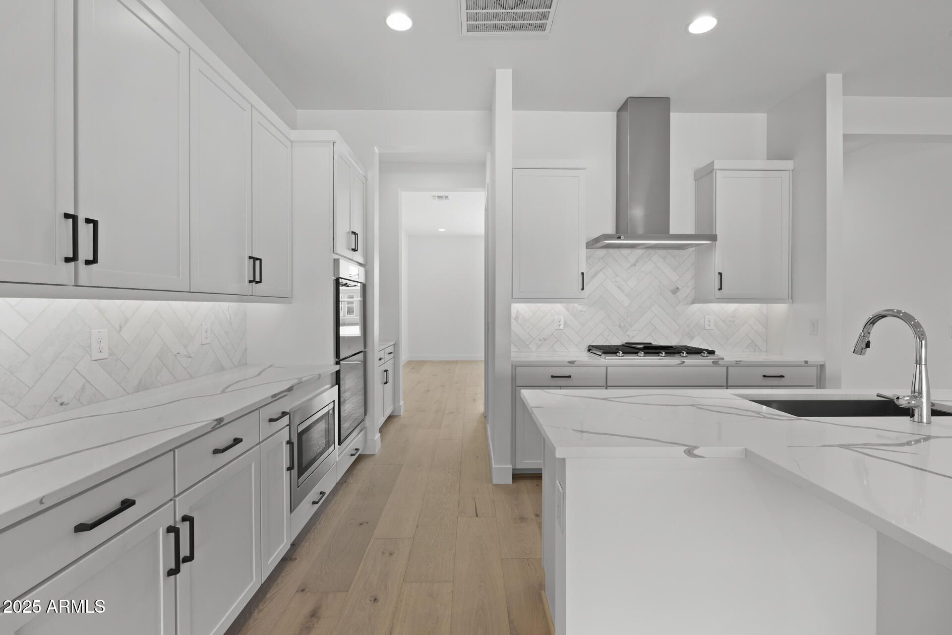4210 E DESERT VISTA Trail