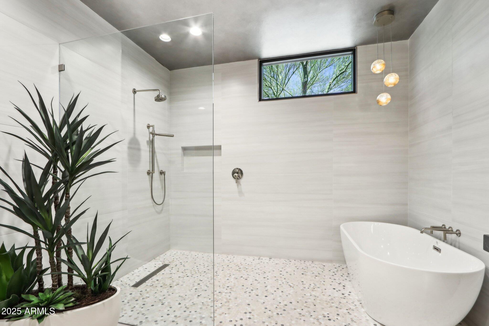 10651 E FERNWOOD Lane