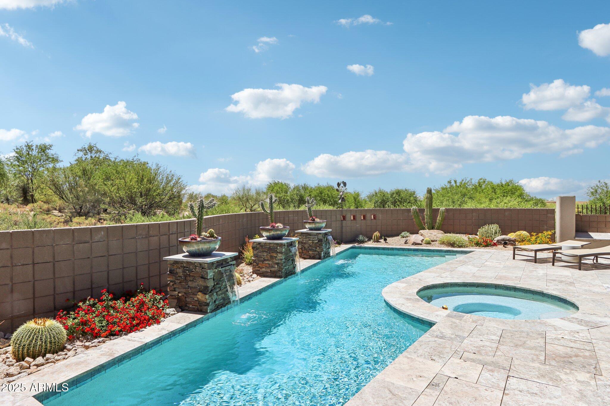 10651 E FERNWOOD Lane