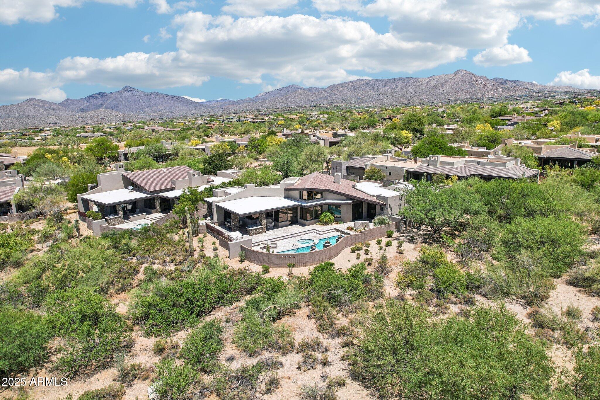 10651 E FERNWOOD Lane