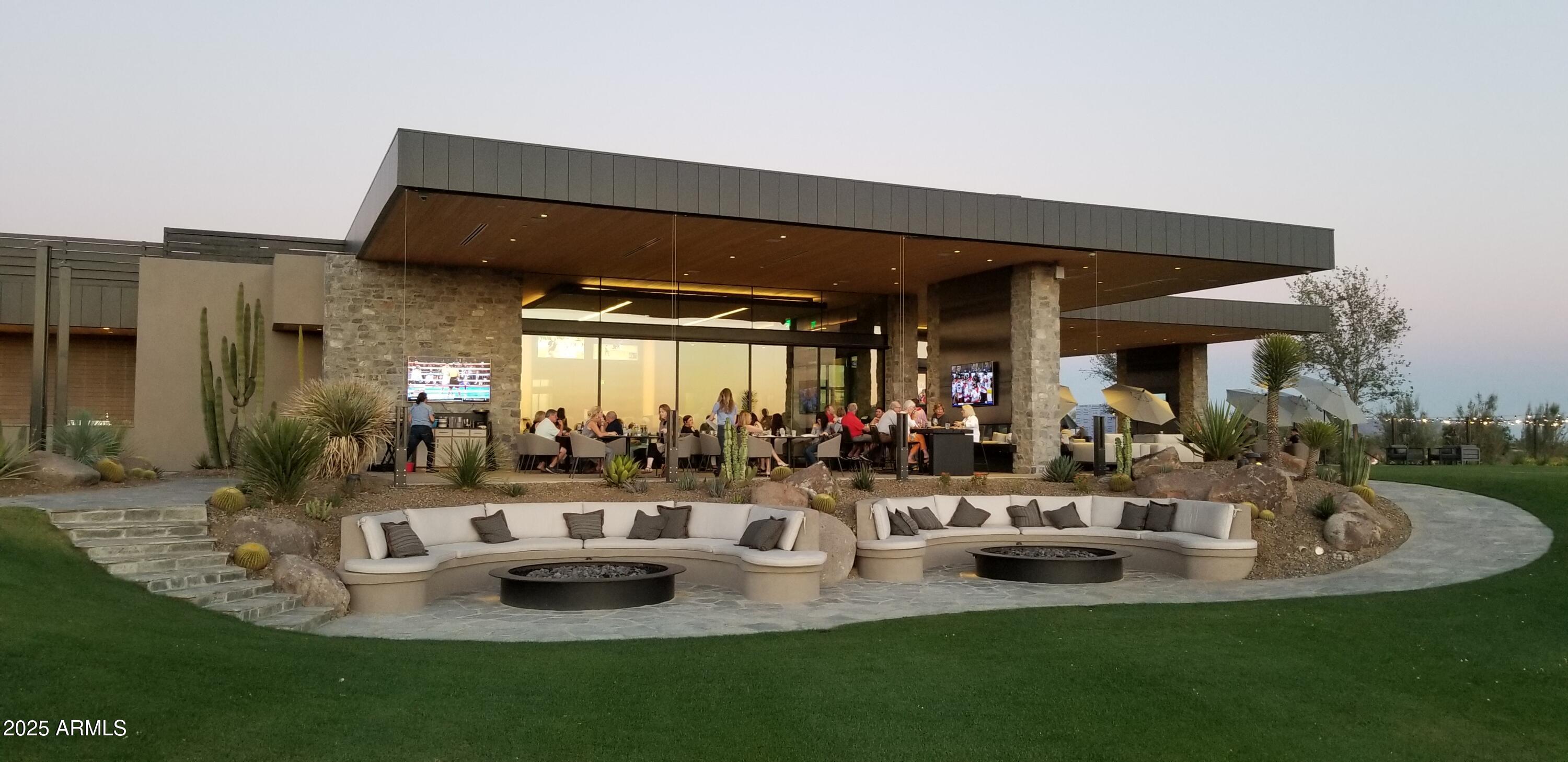 10651 E FERNWOOD Lane