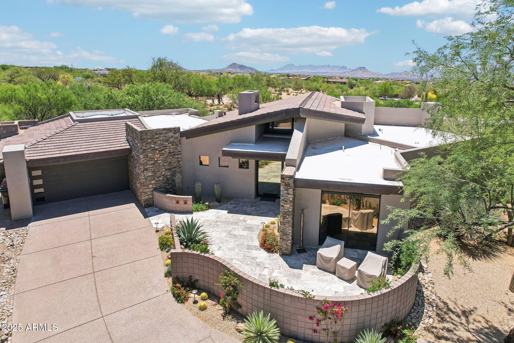 10651 E FERNWOOD Lane