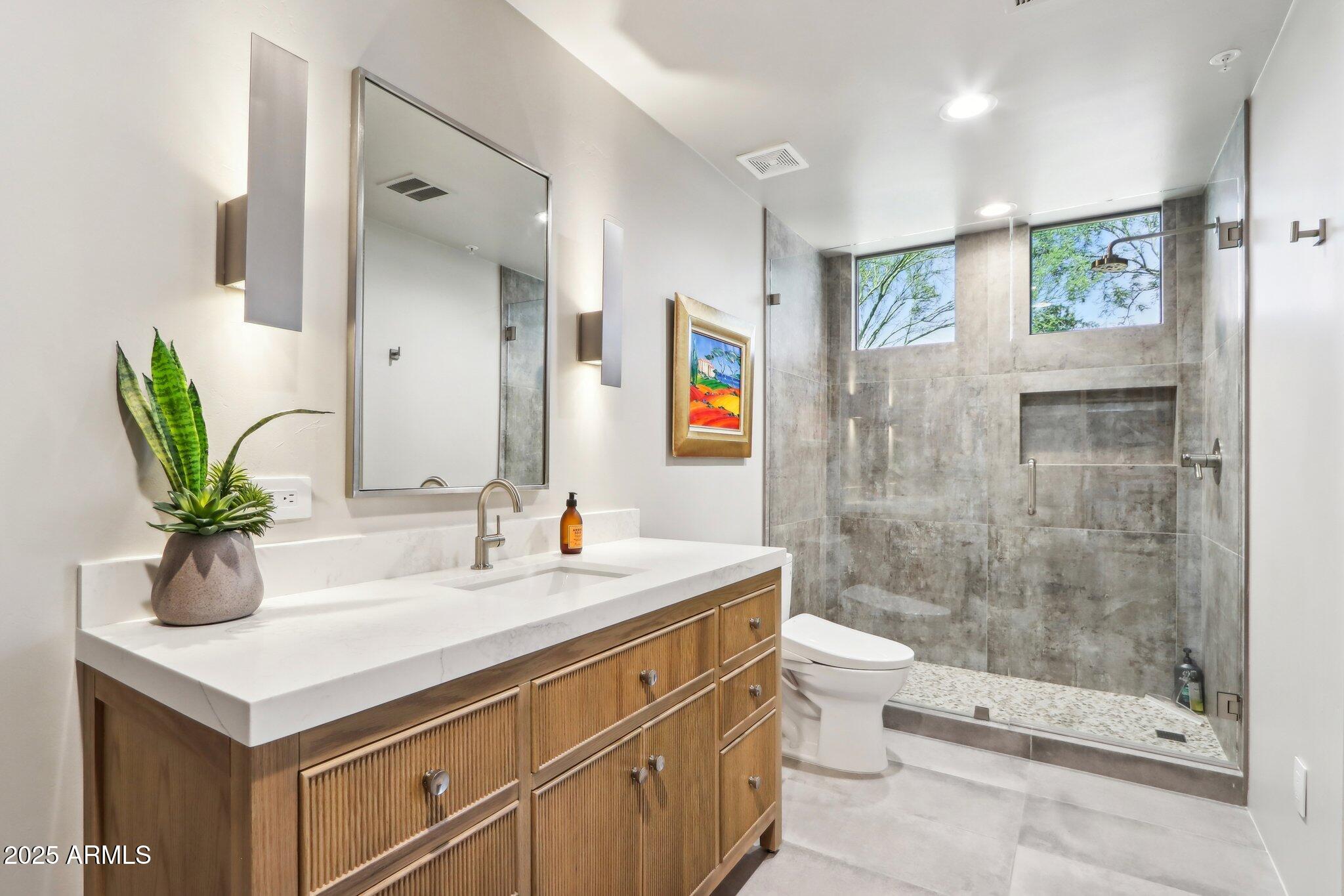 10651 E FERNWOOD Lane