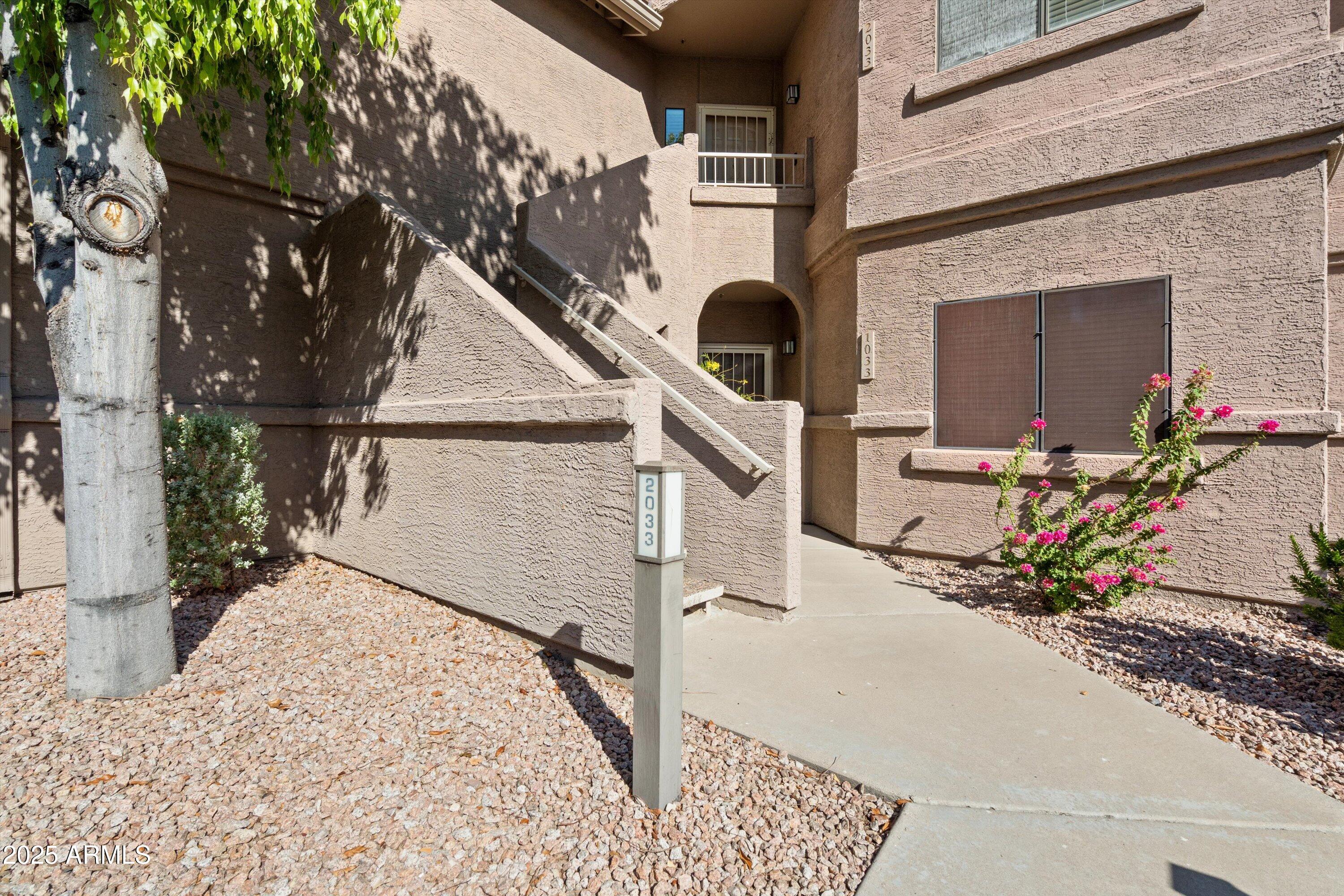 15050 N THOMPSON PEAK Parkway, 2033