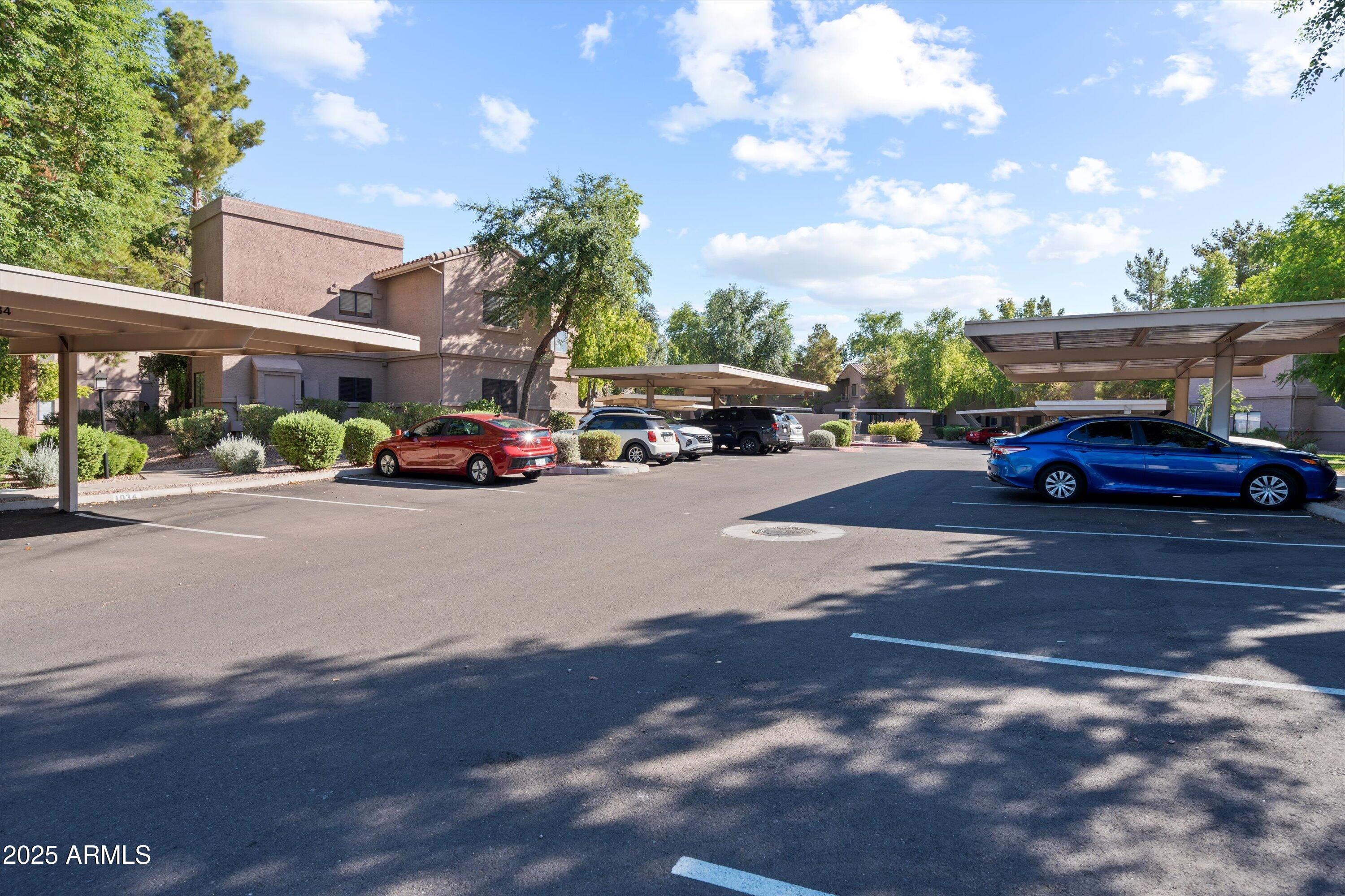 15050 N THOMPSON PEAK Parkway, 2033