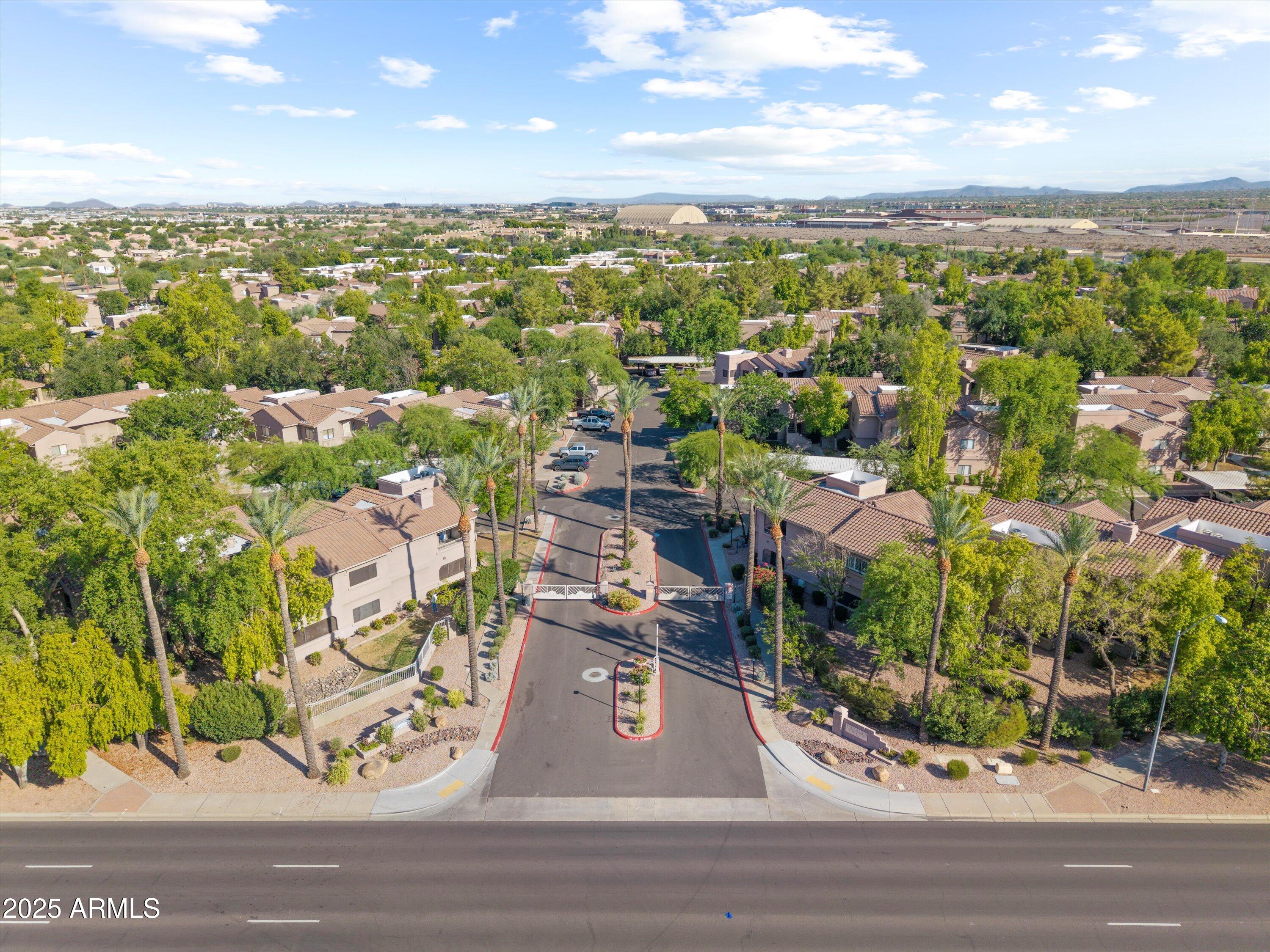 15050 N THOMPSON PEAK Parkway, 2033