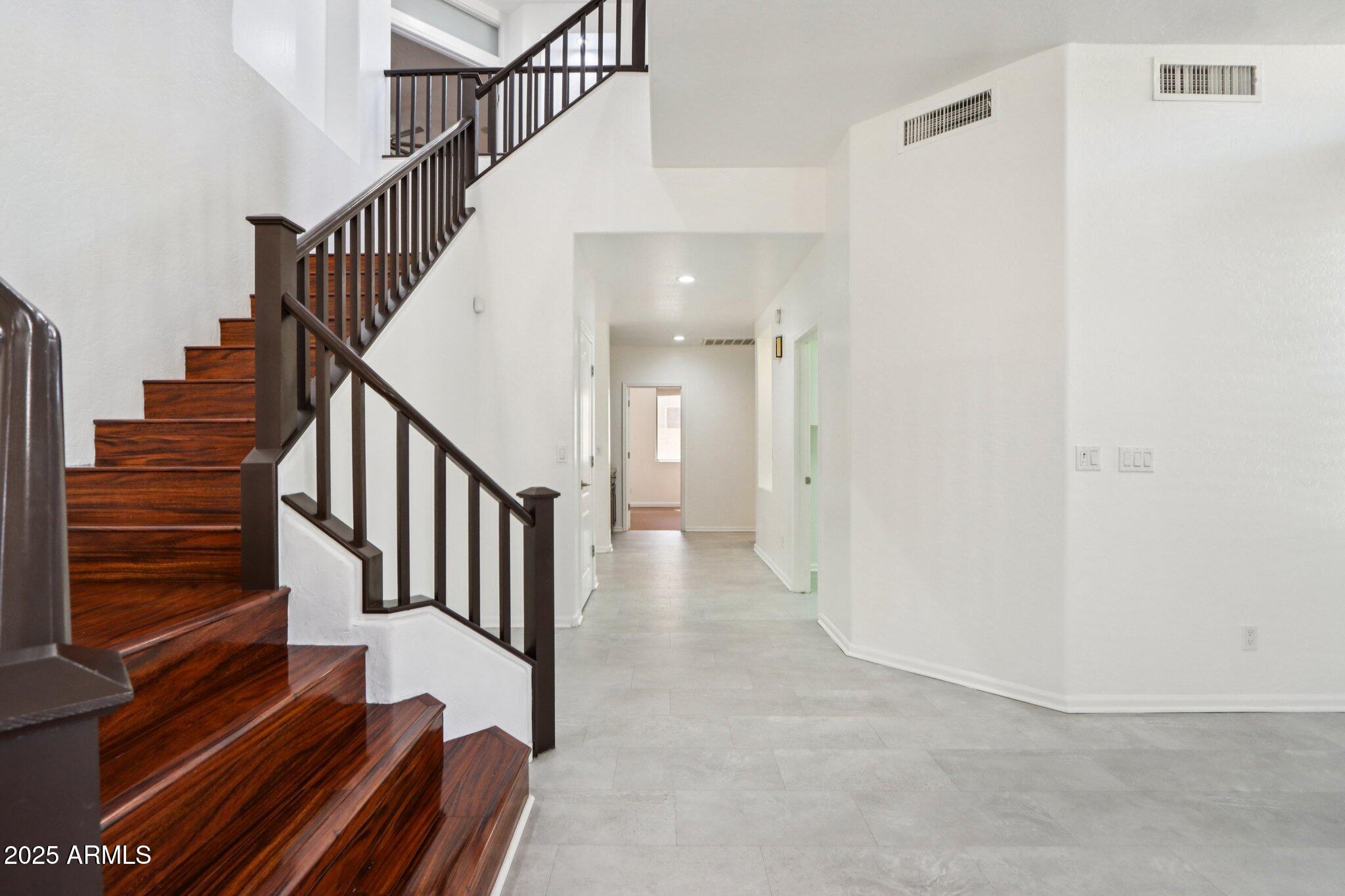 2403 E SAN TAN Street