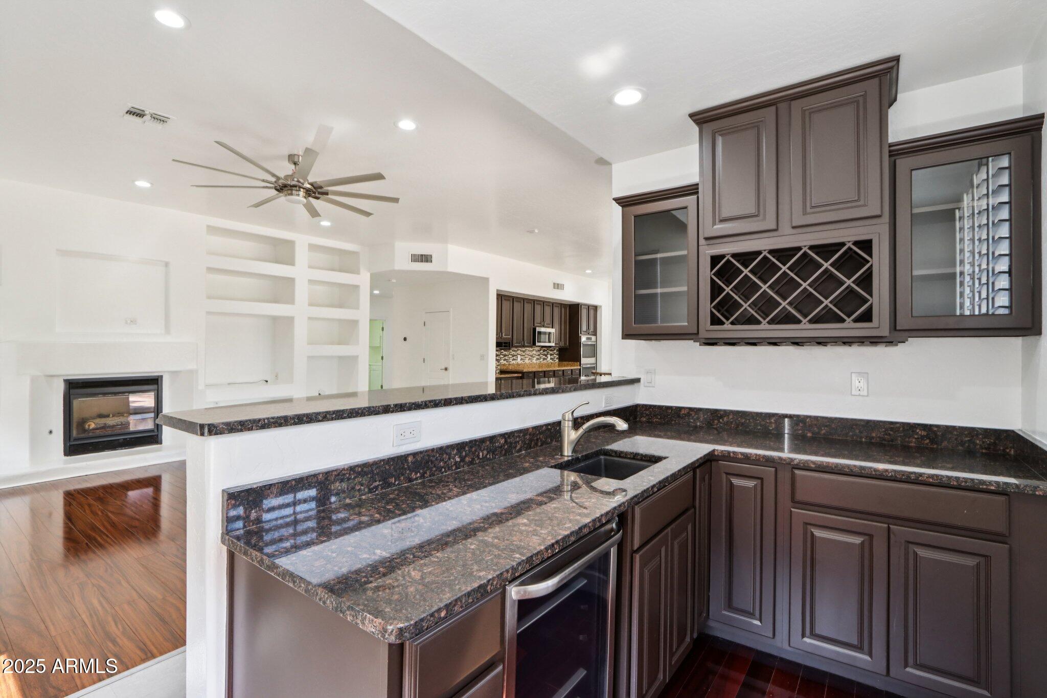 2403 E SAN TAN Street