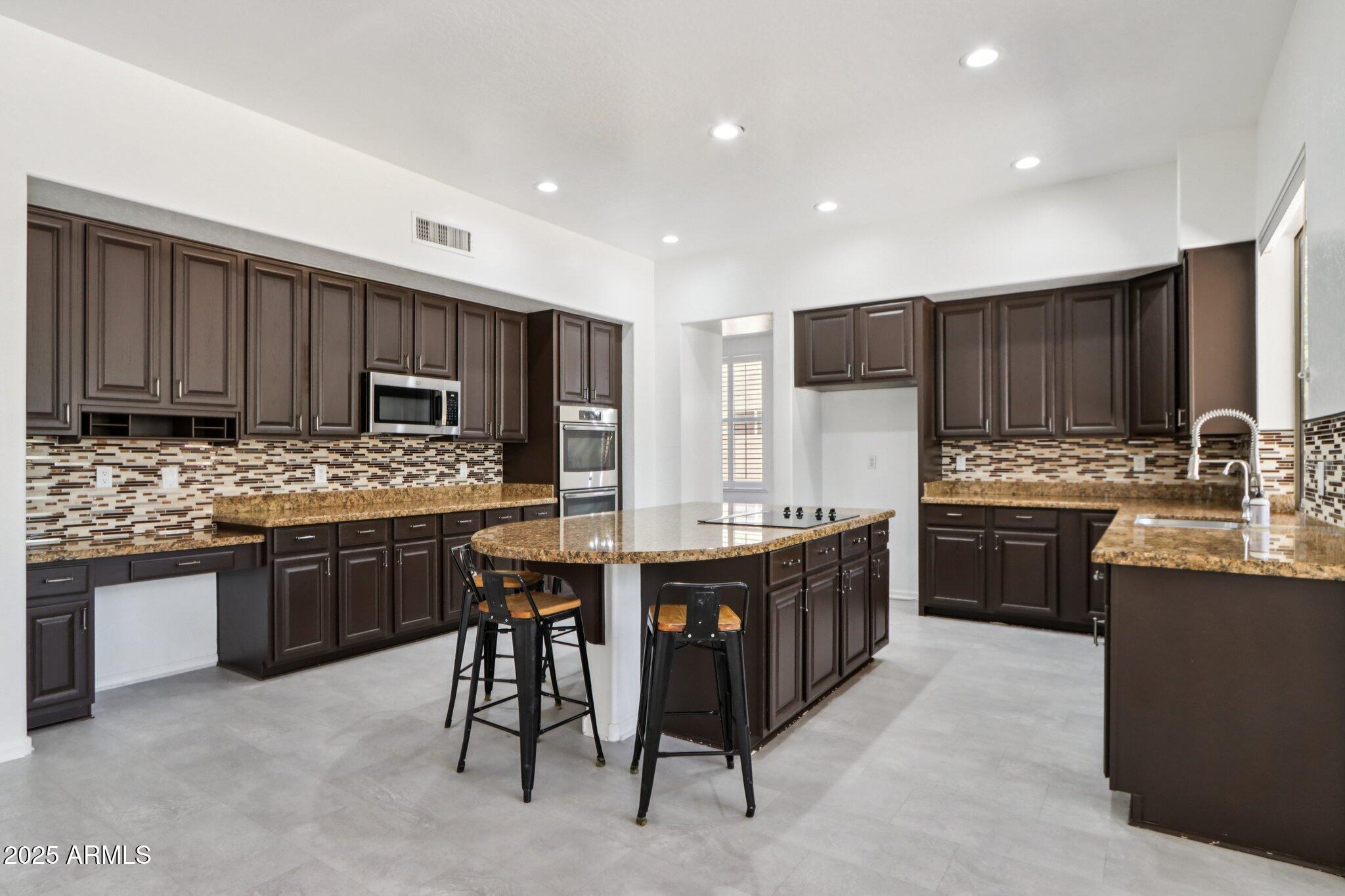 2403 E SAN TAN Street