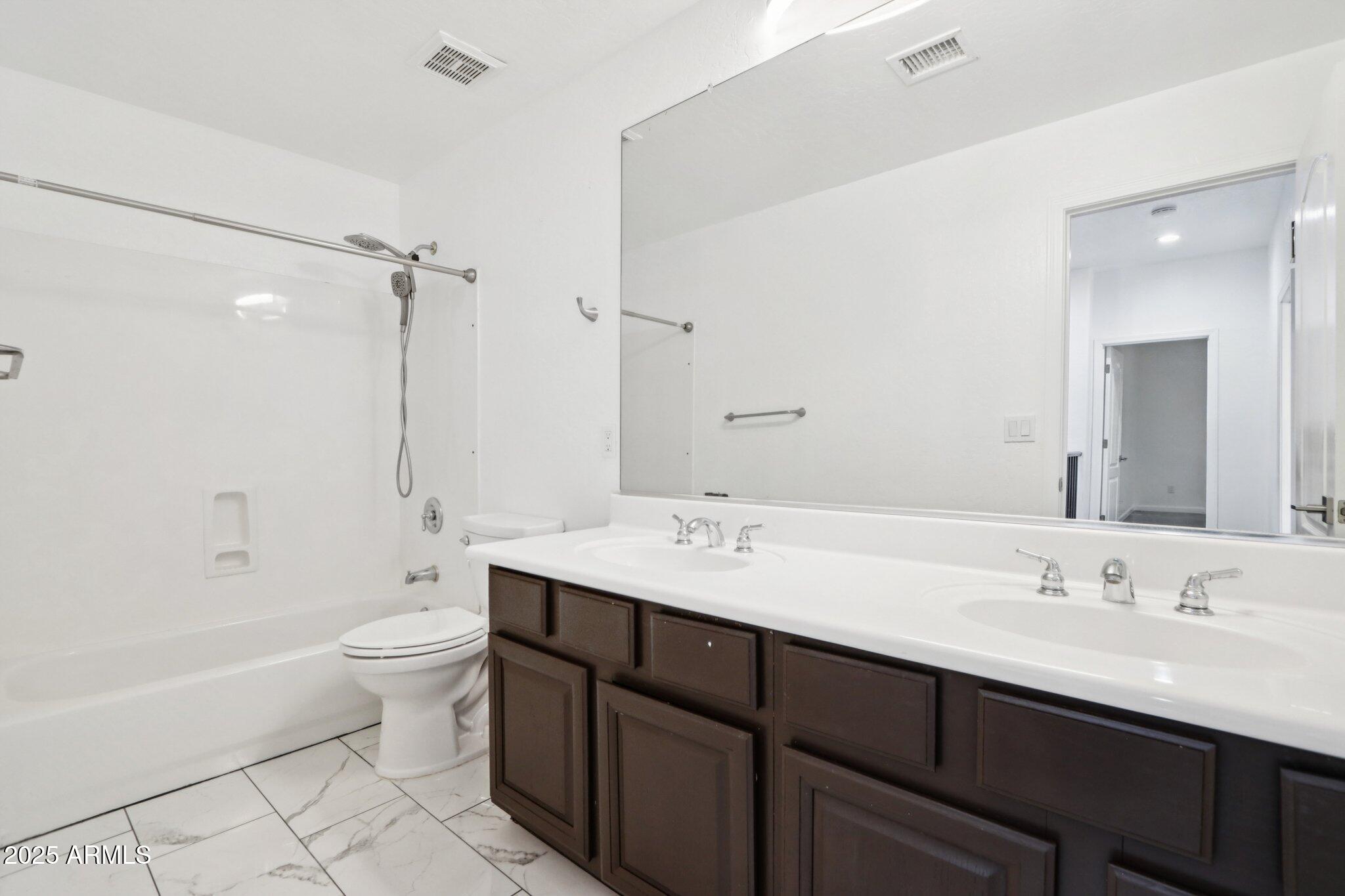 2403 E SAN TAN Street