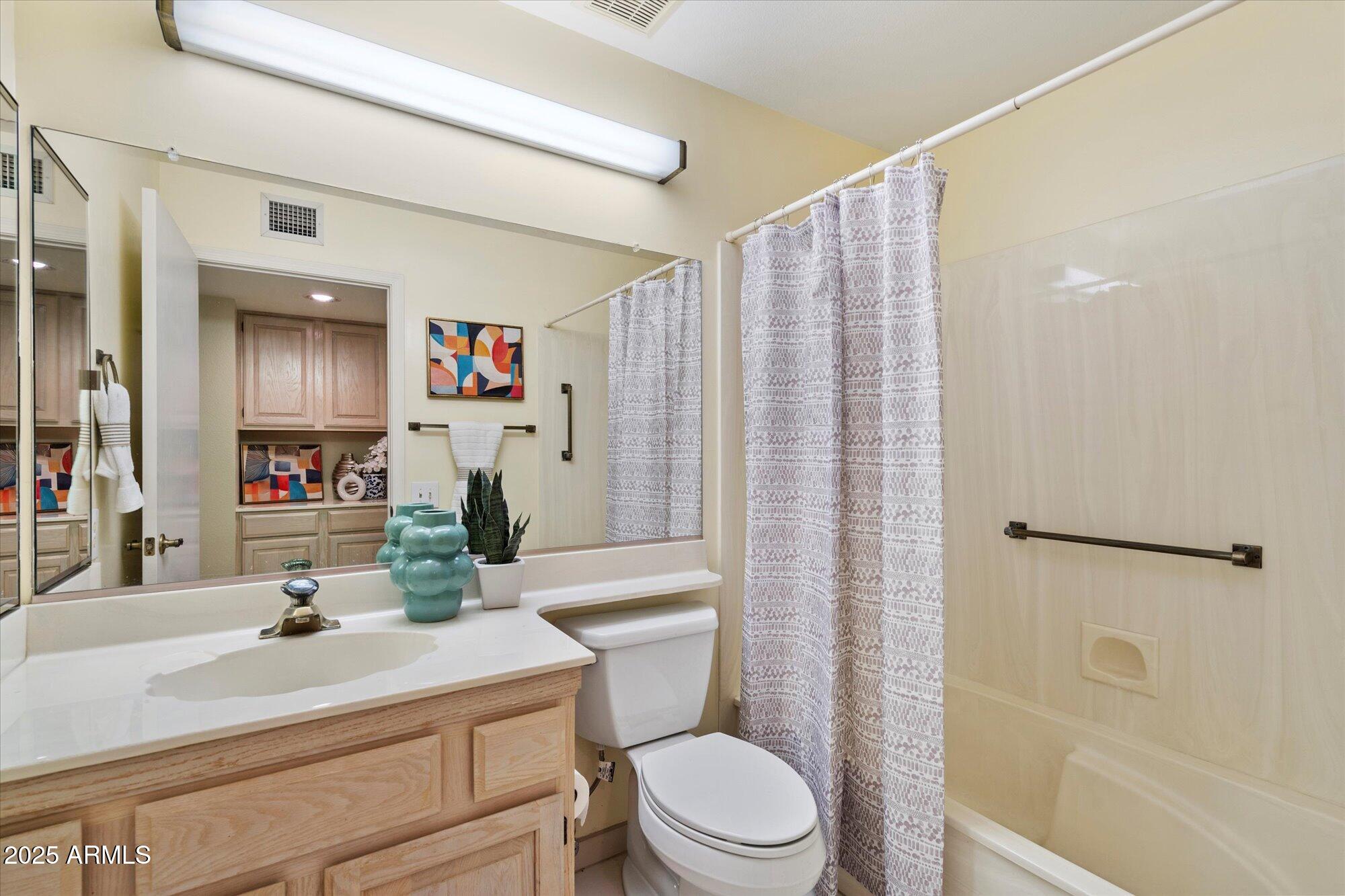 20619 N STONEGATE Drive