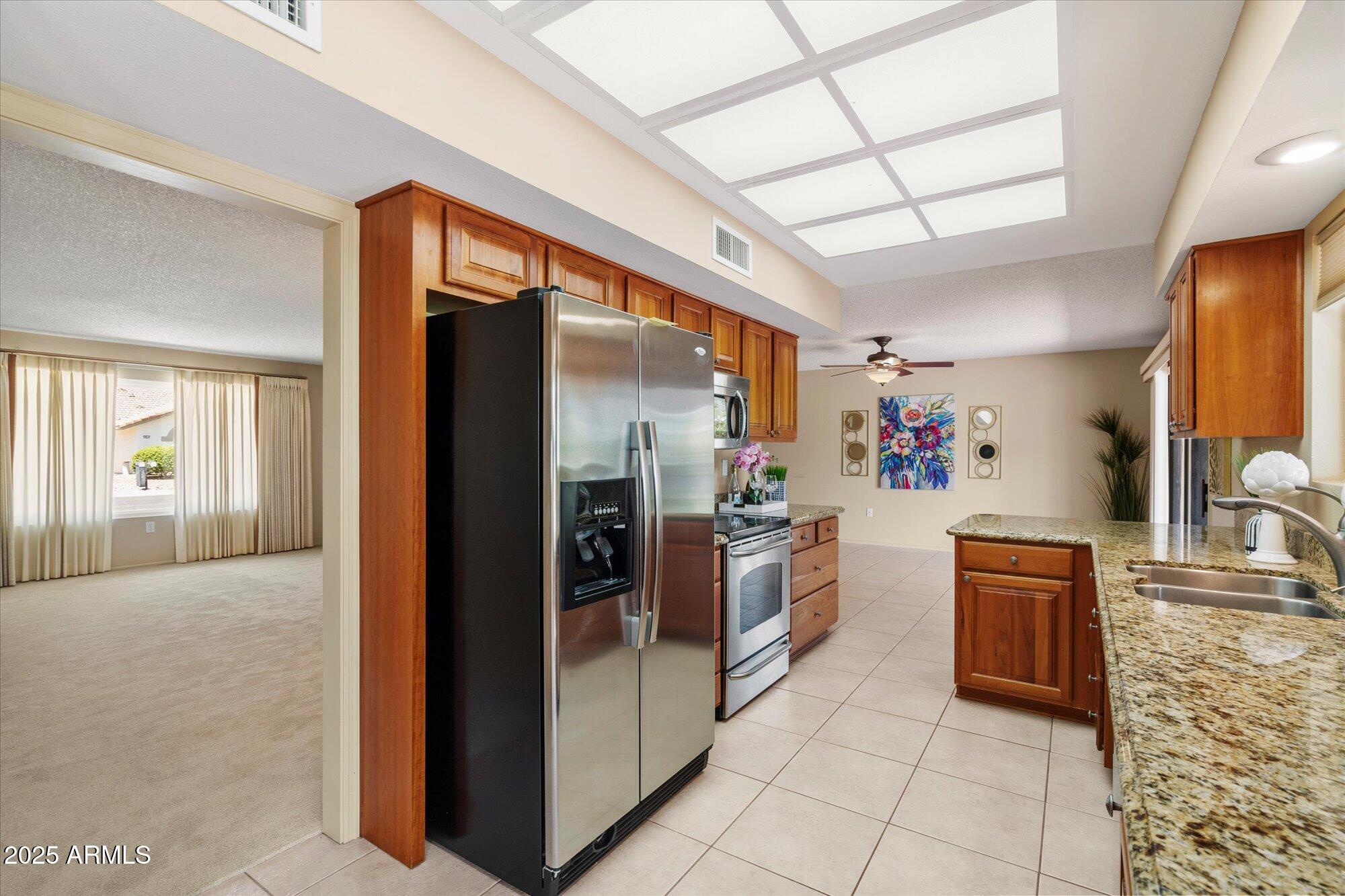 20619 N STONEGATE Drive