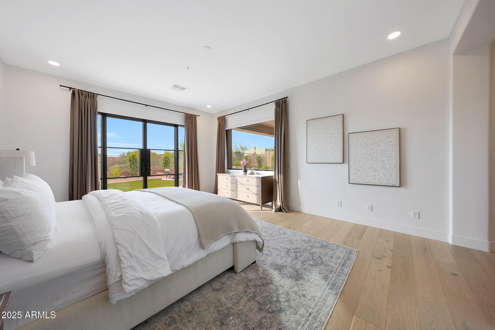 10826 E PALM RIDGE Drive