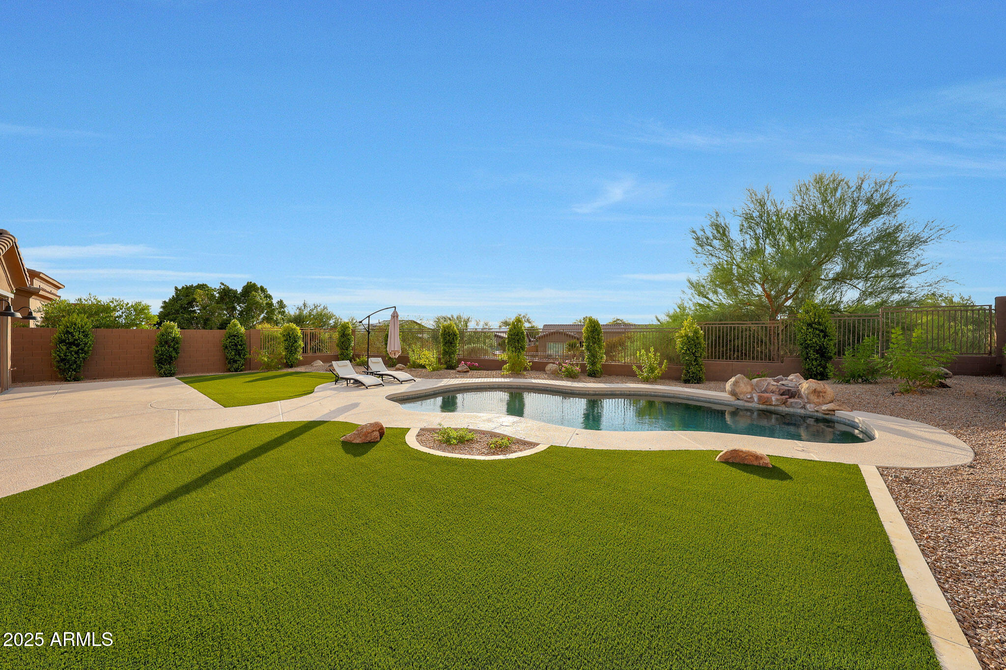 10826 E PALM RIDGE Drive