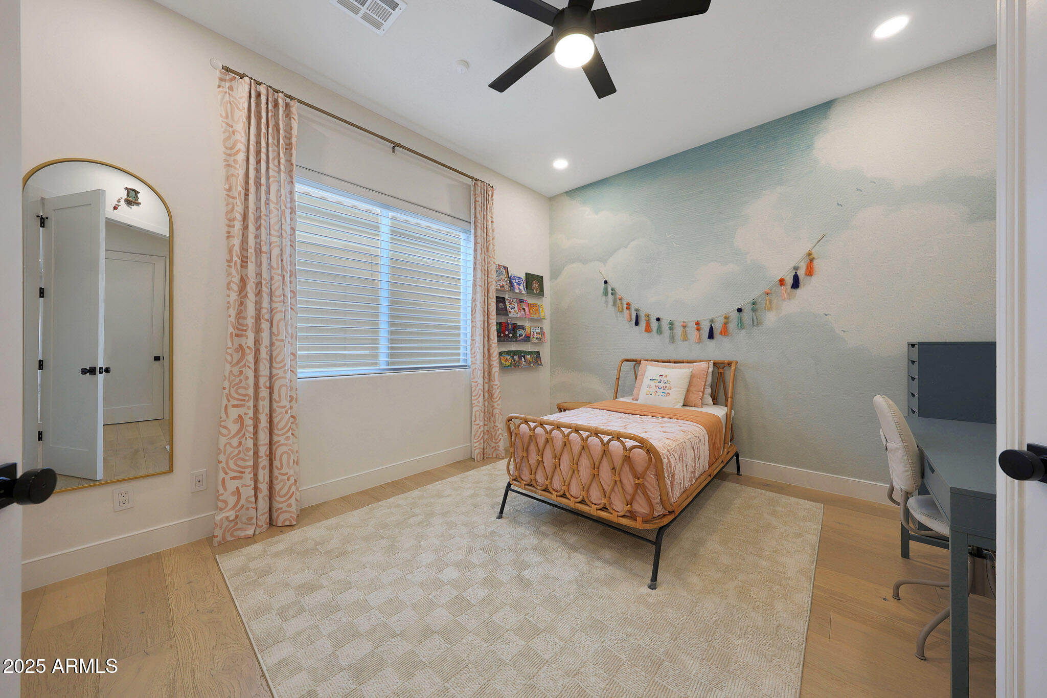 10826 E PALM RIDGE Drive