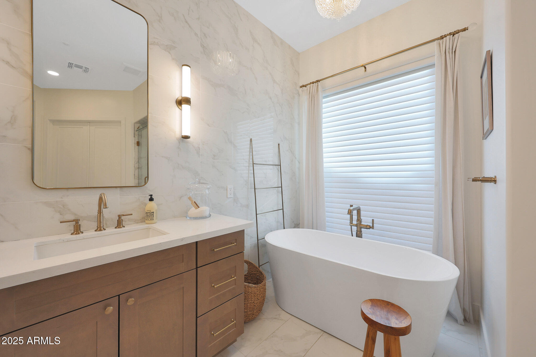 10826 E PALM RIDGE Drive