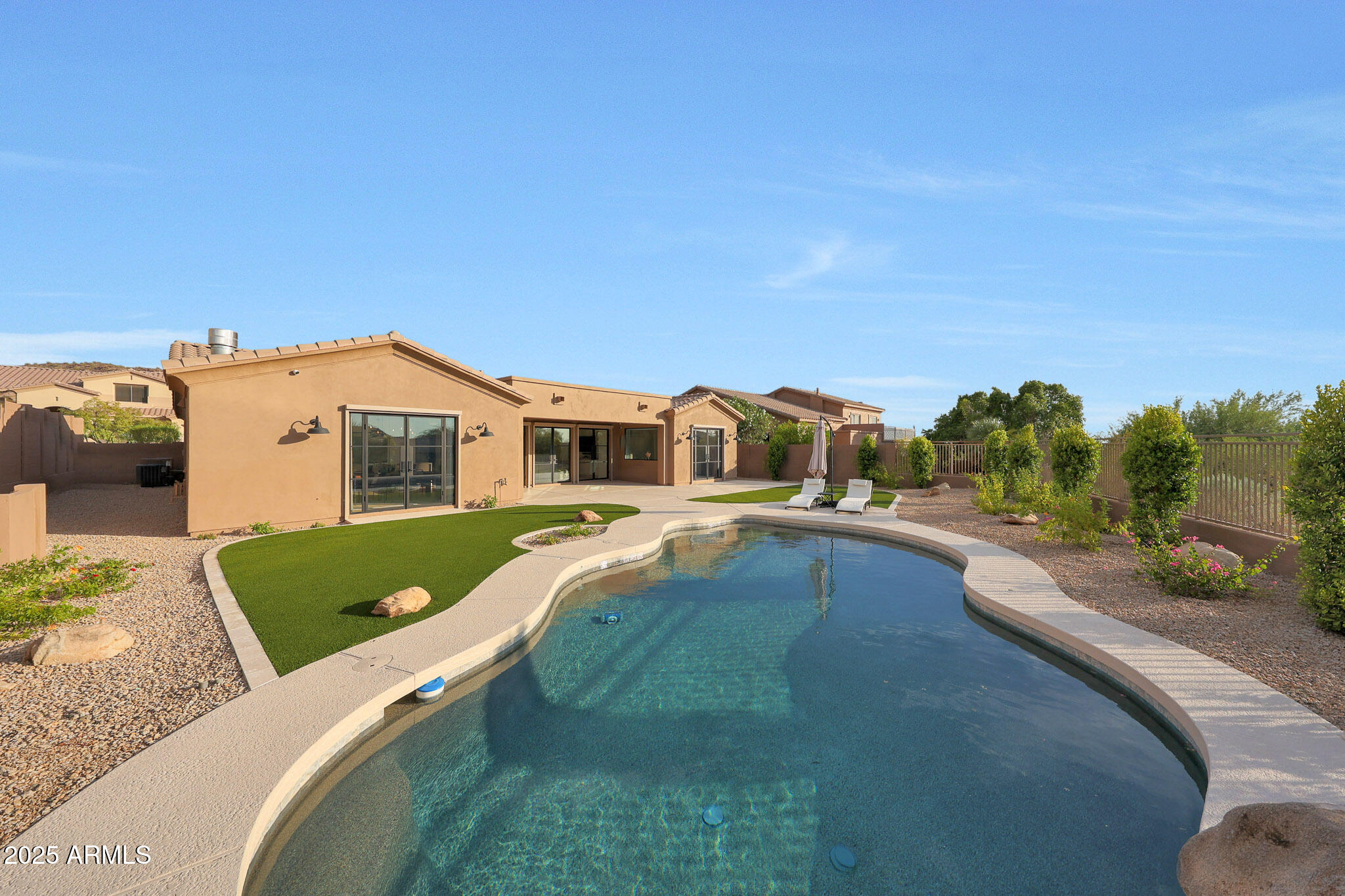 10826 E PALM RIDGE Drive