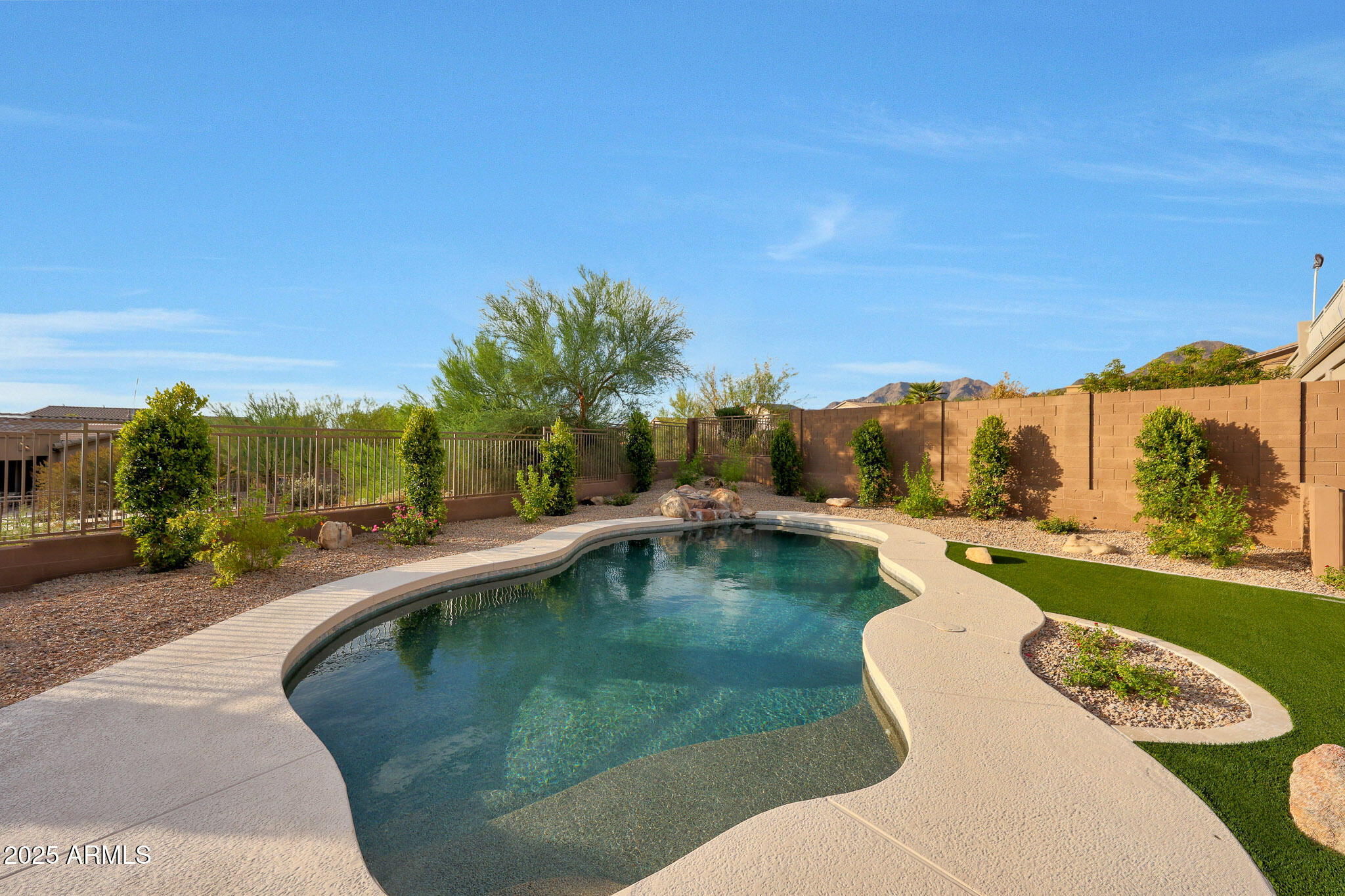 10826 E PALM RIDGE Drive