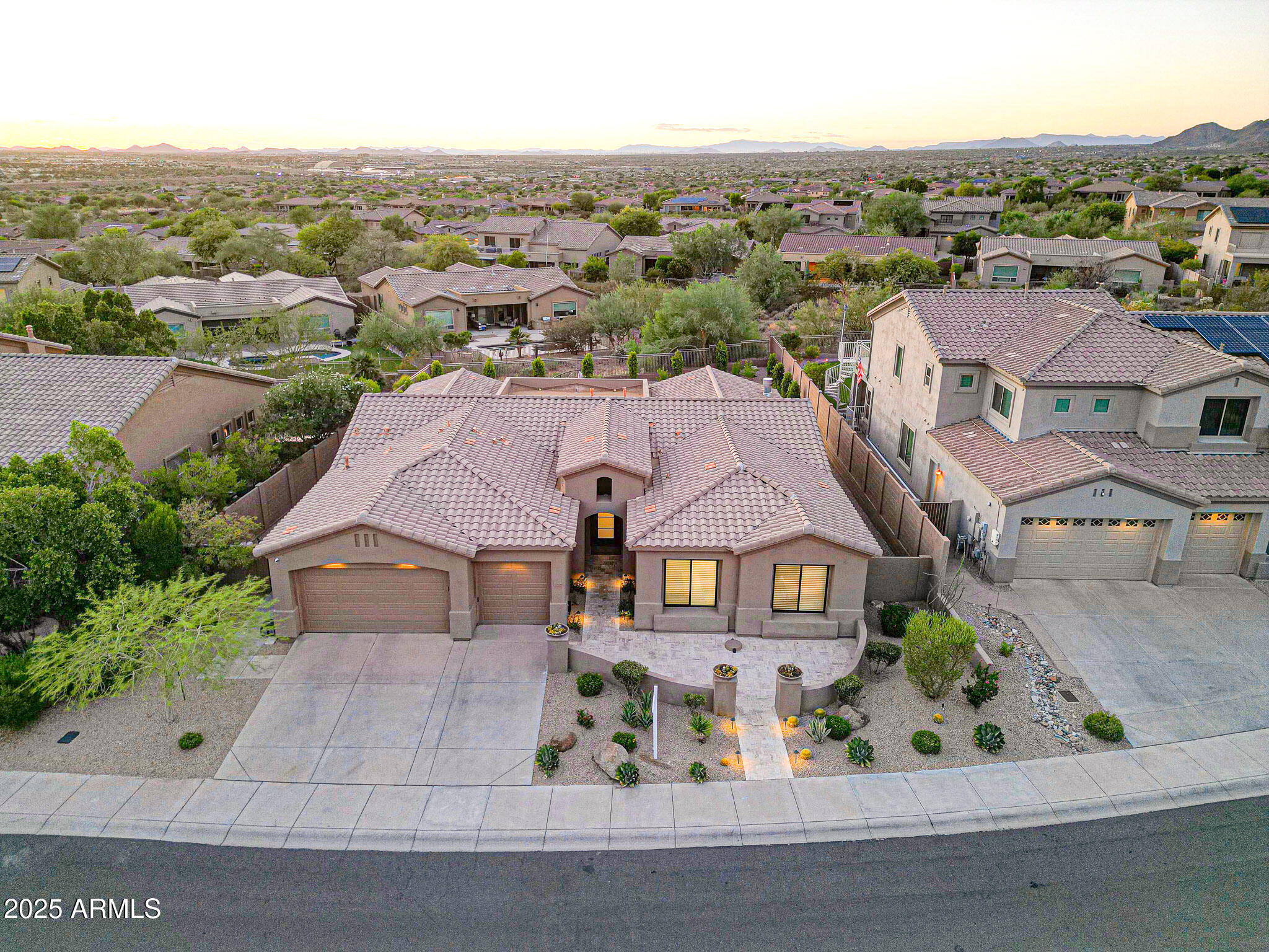 10826 E PALM RIDGE Drive