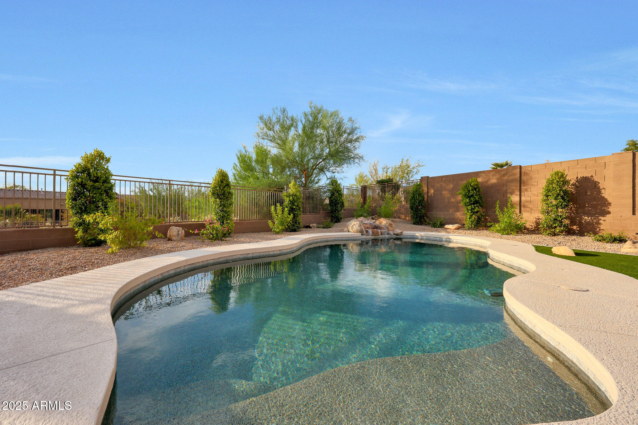 10826 E PALM RIDGE Drive