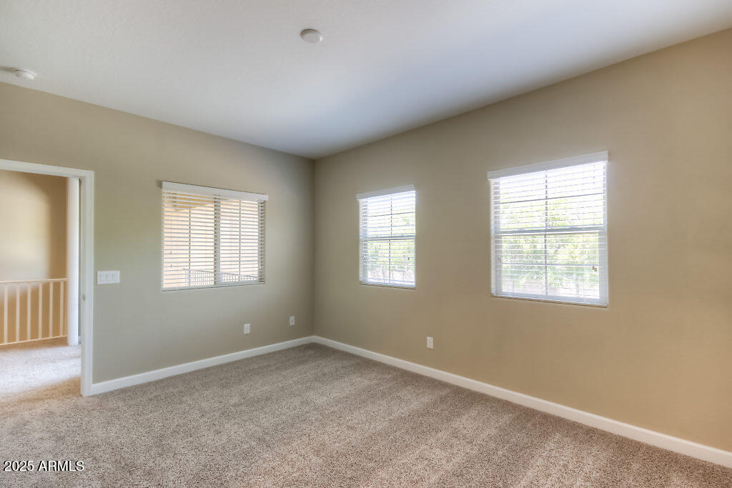 1367 S COUNTRY CLUB Drive 1200