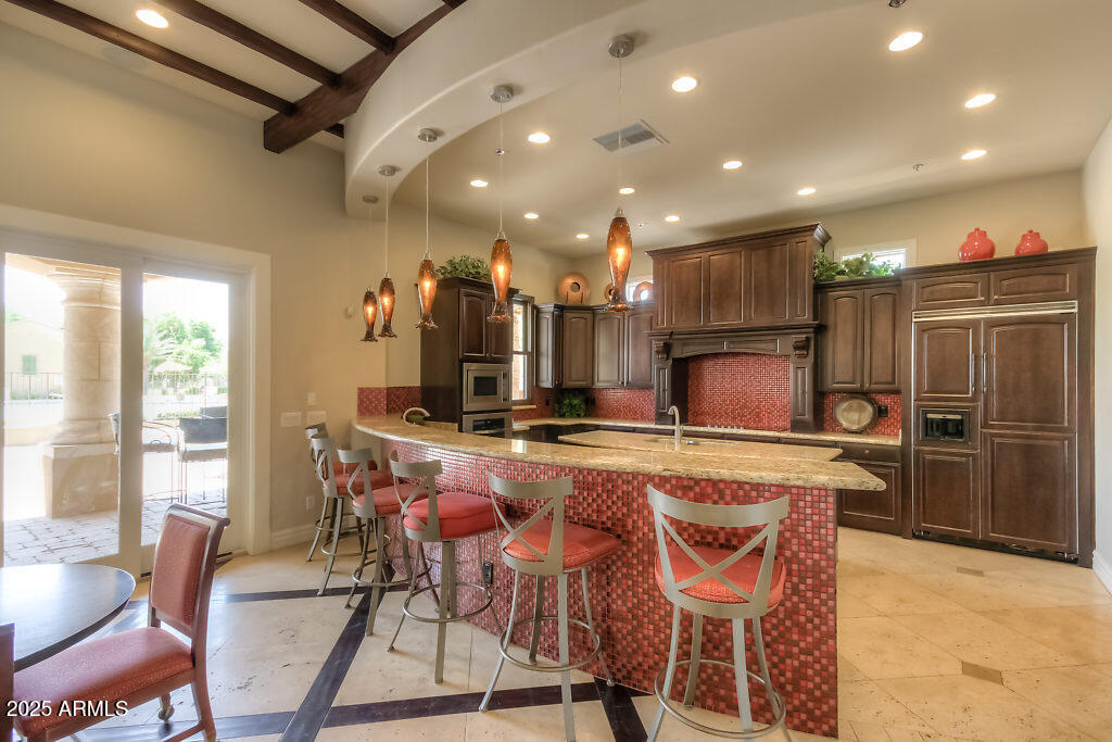 1367 S COUNTRY CLUB Drive 1200