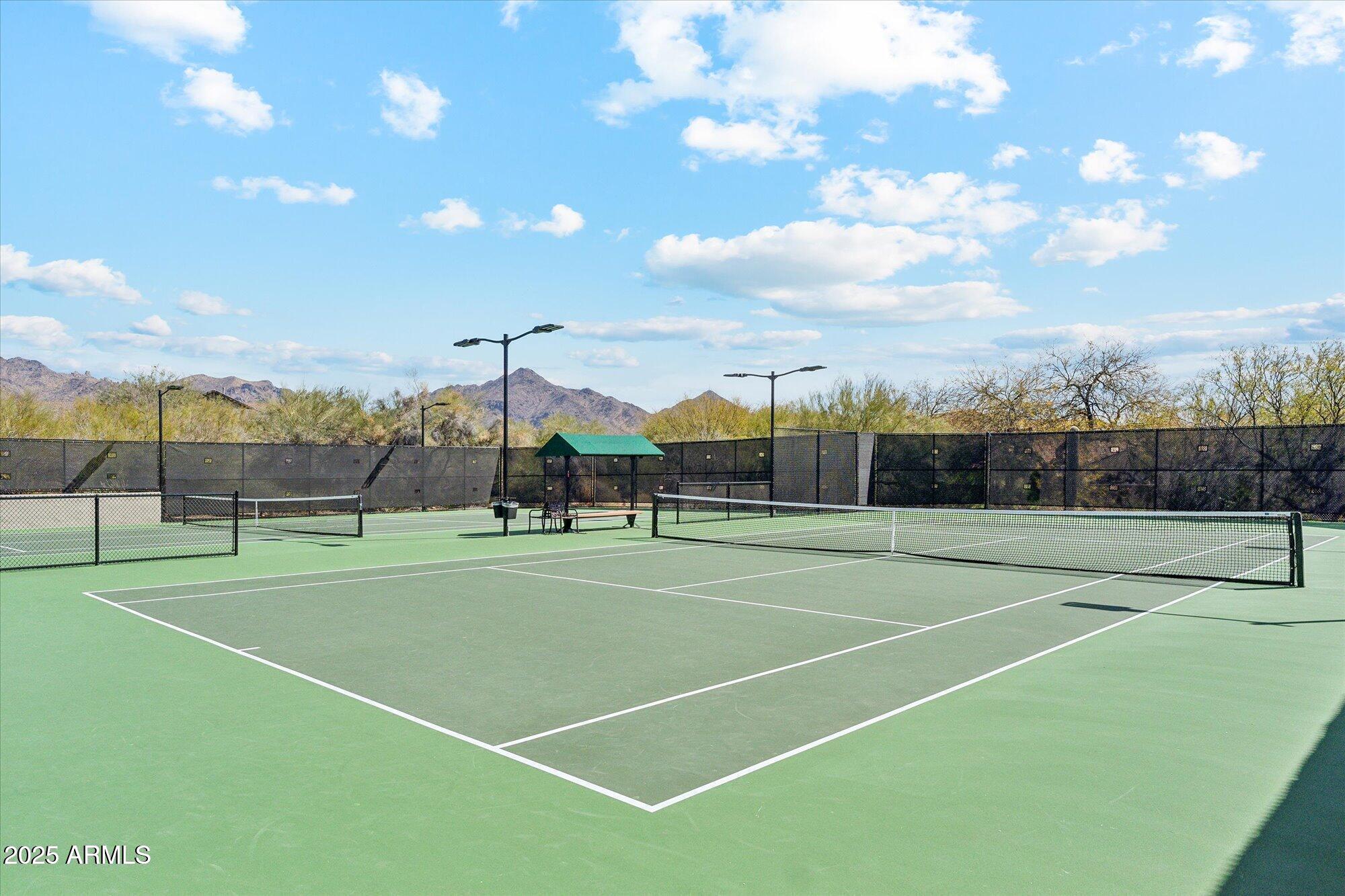 9282 E DESERT View, Scottsdale