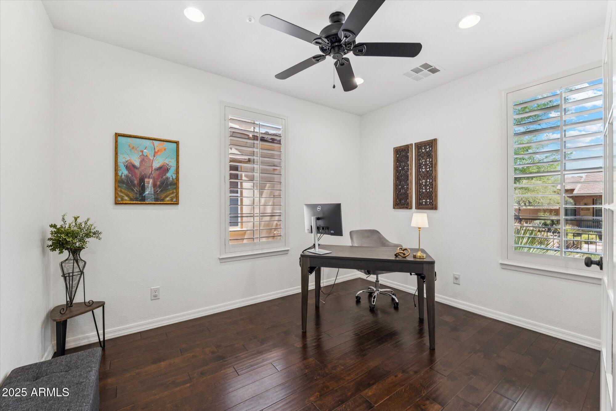 9282 E DESERT View, Scottsdale