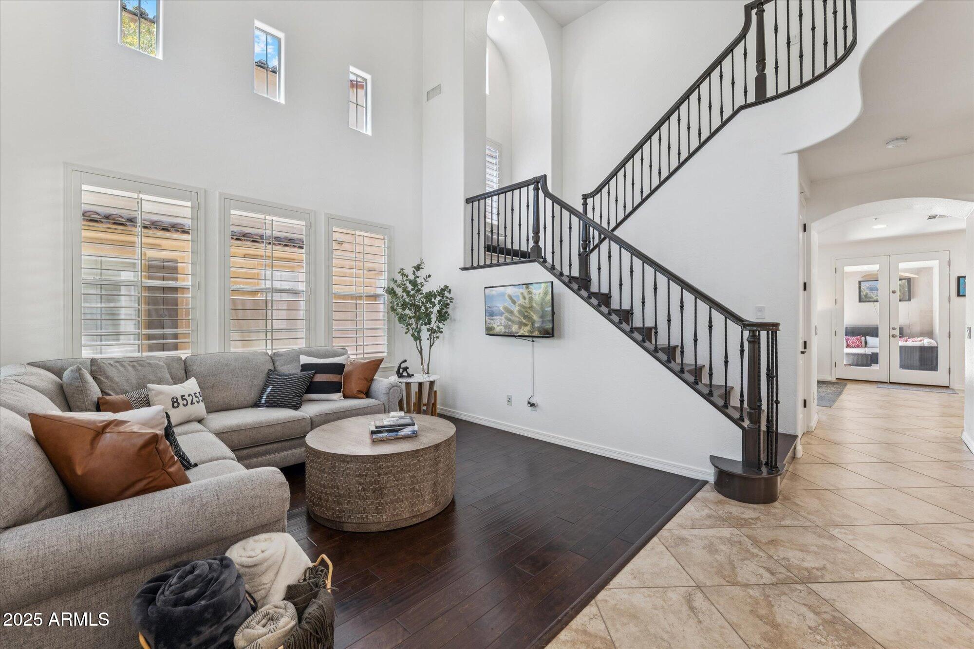 9282 E DESERT View, Scottsdale