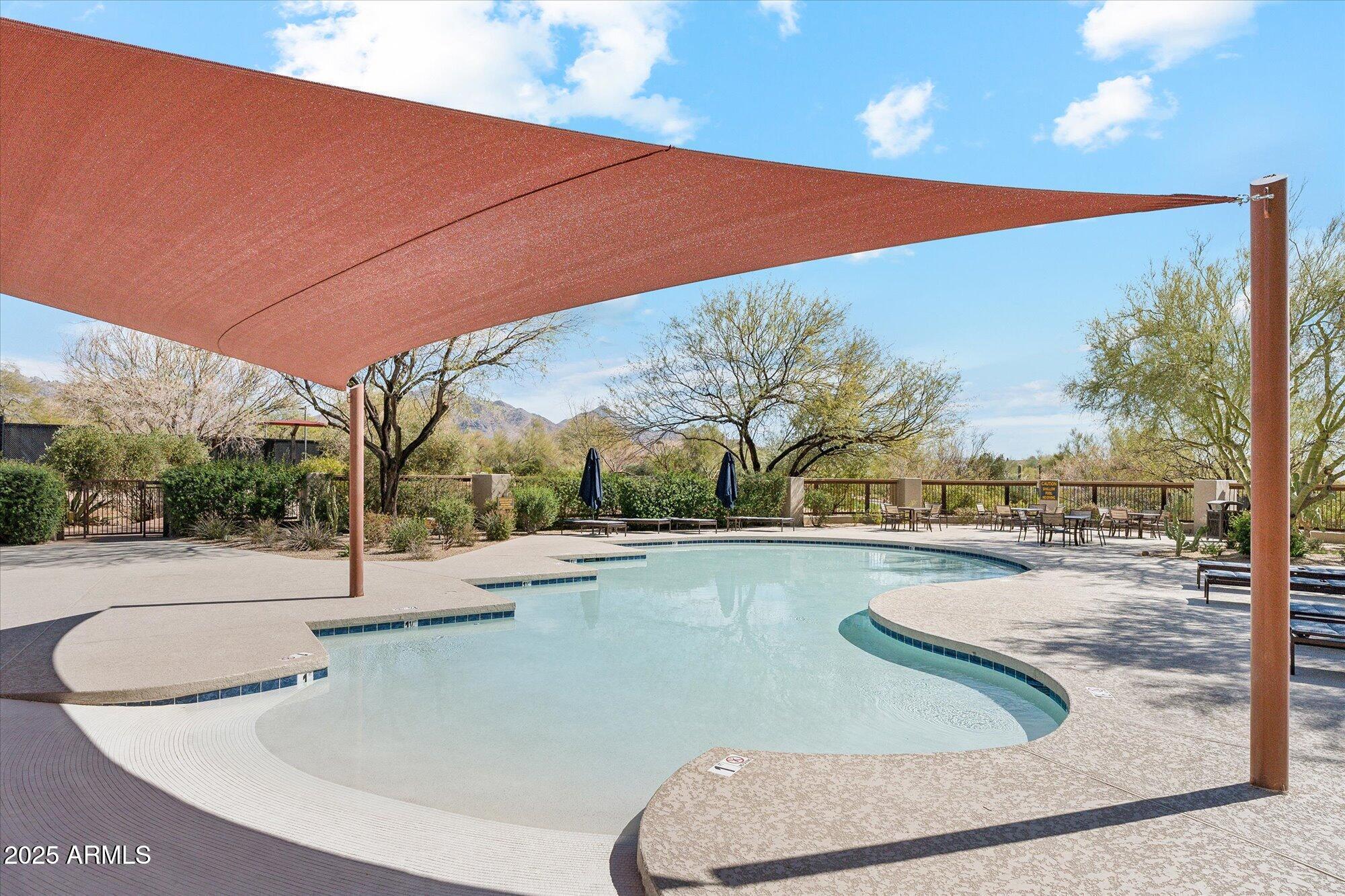 9282 E DESERT View, Scottsdale