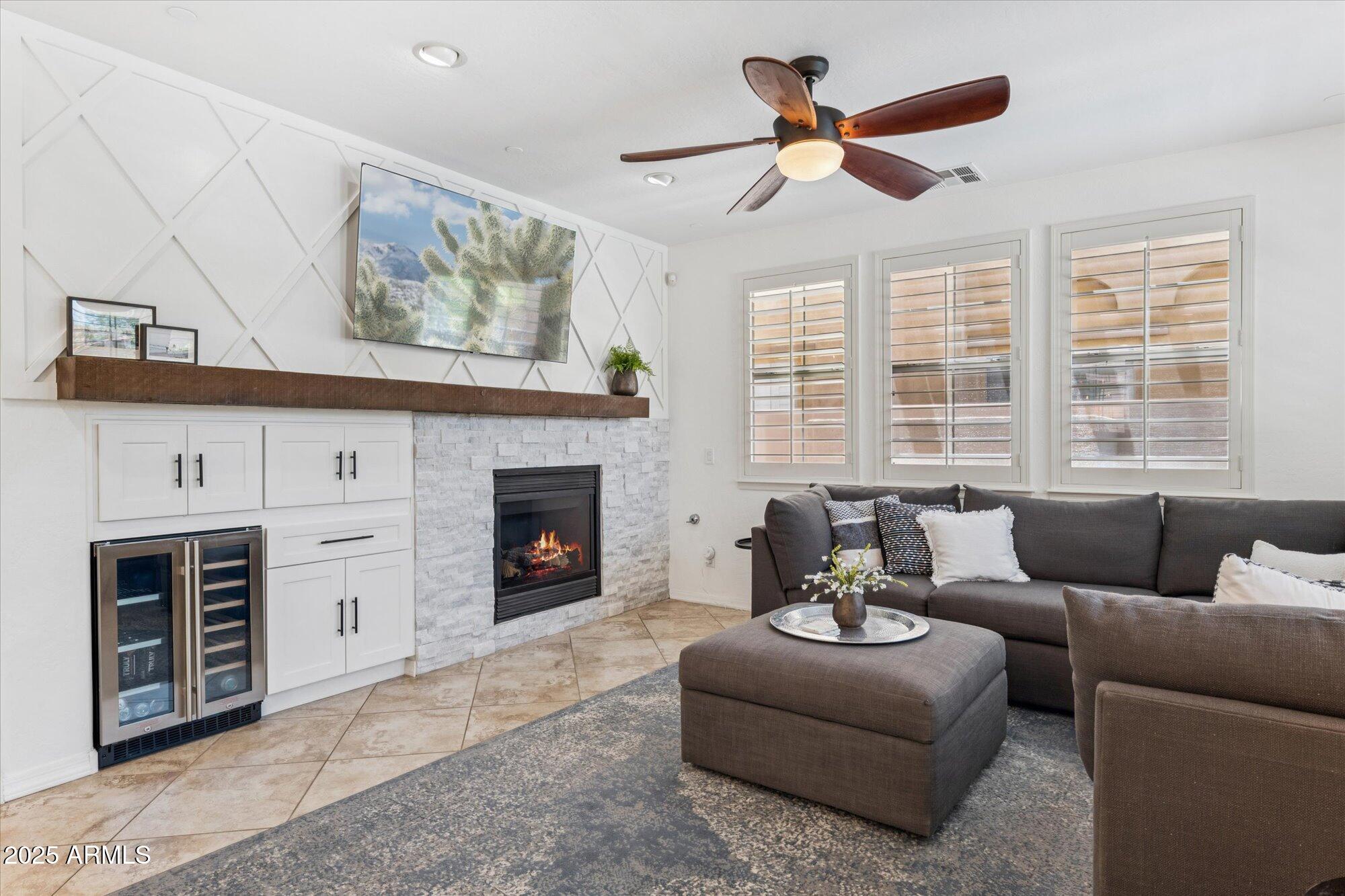 9282 E DESERT View, Scottsdale