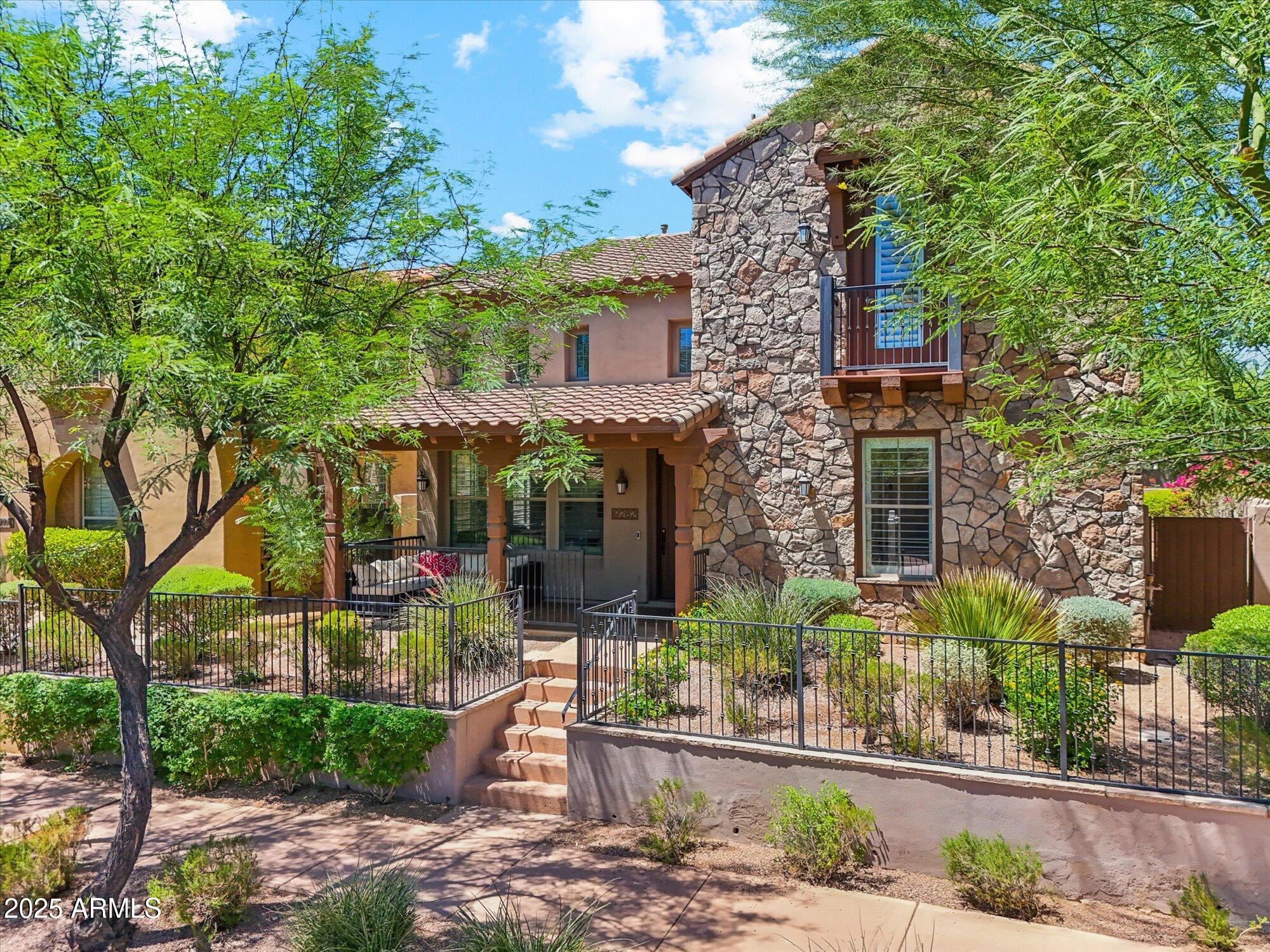 9282 E DESERT View, Scottsdale