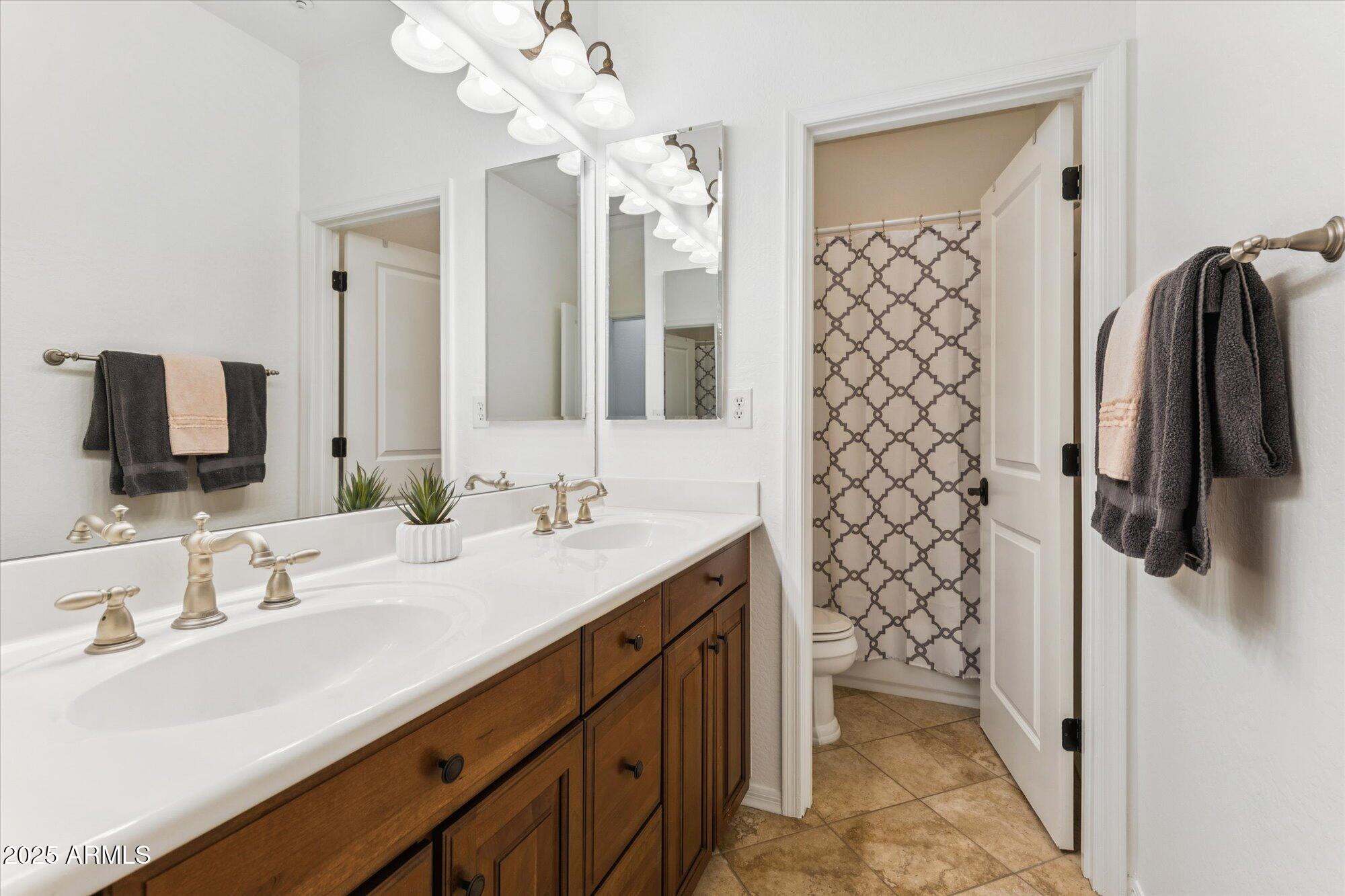 9282 E DESERT View, Scottsdale