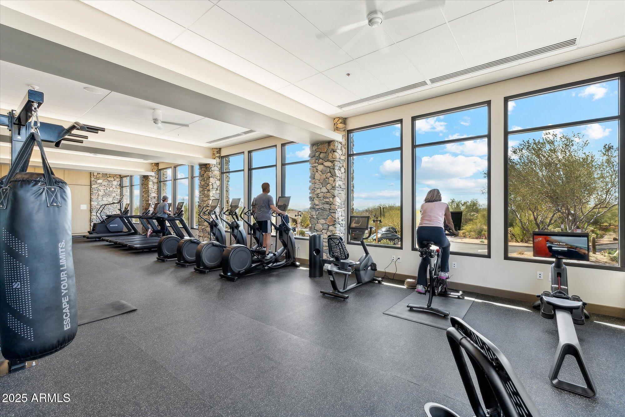 9282 E DESERT View, Scottsdale