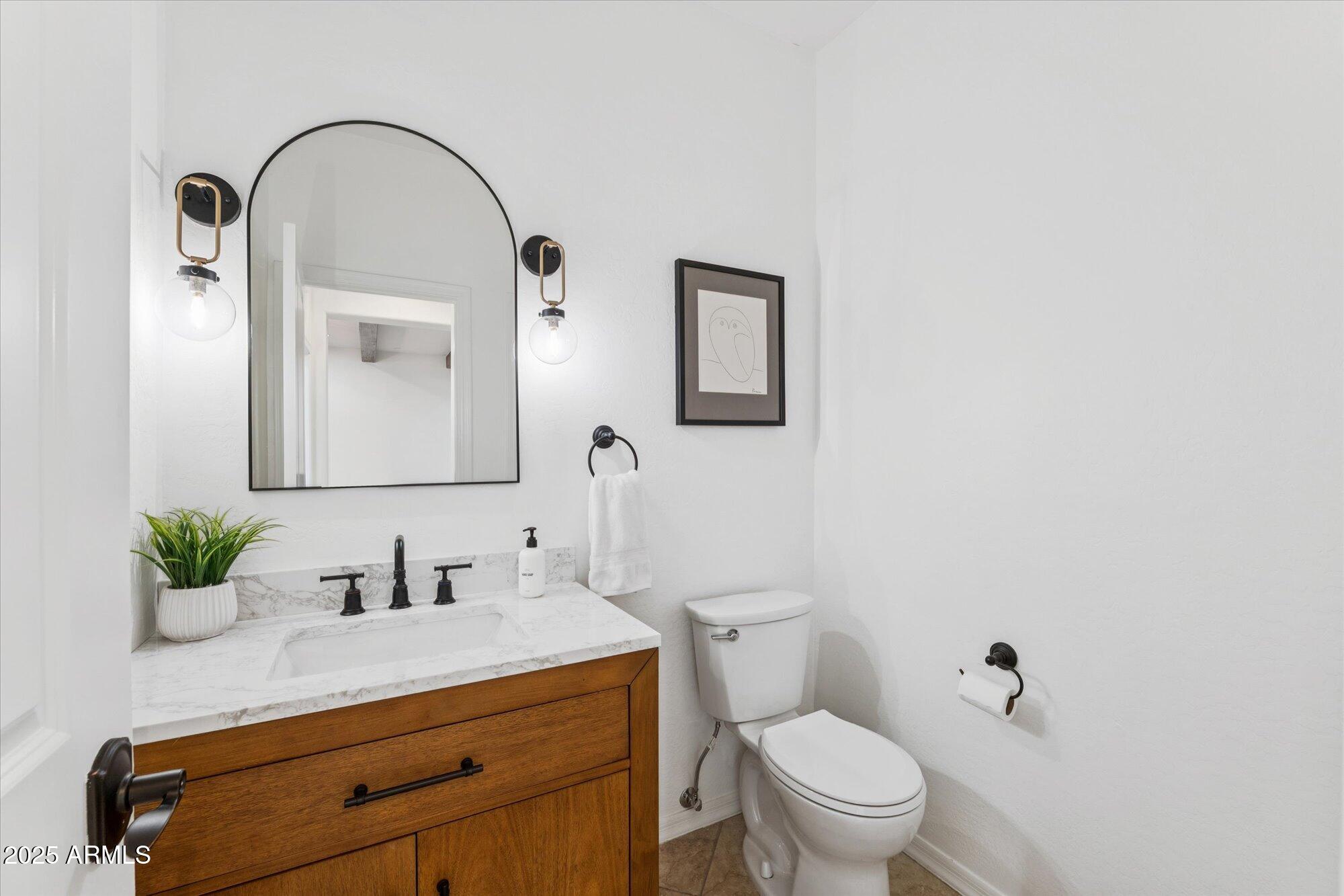 9282 E DESERT View, Scottsdale