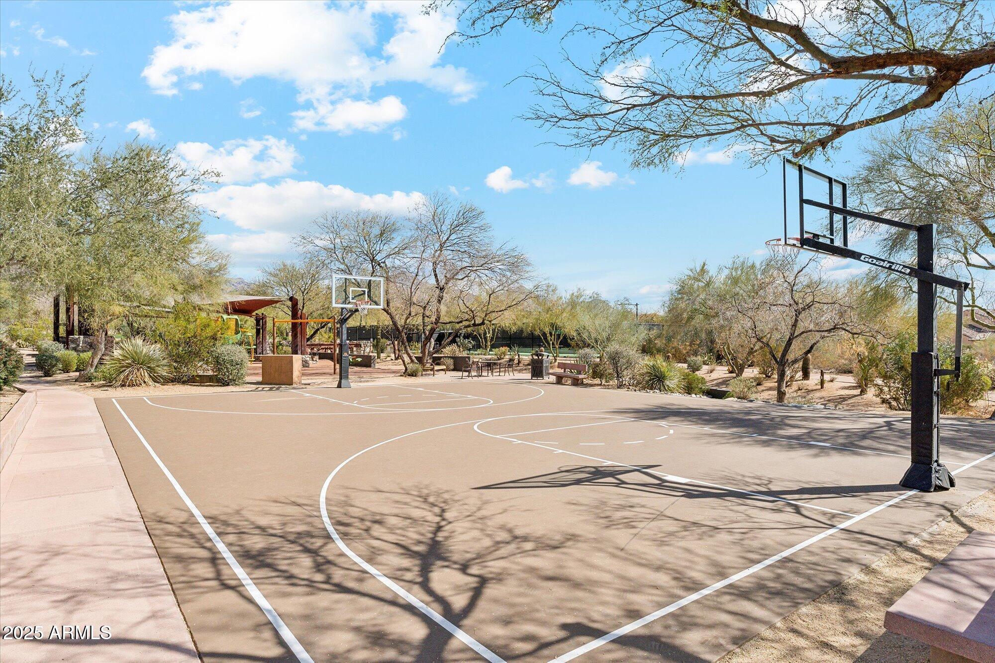 9282 E DESERT View, Scottsdale