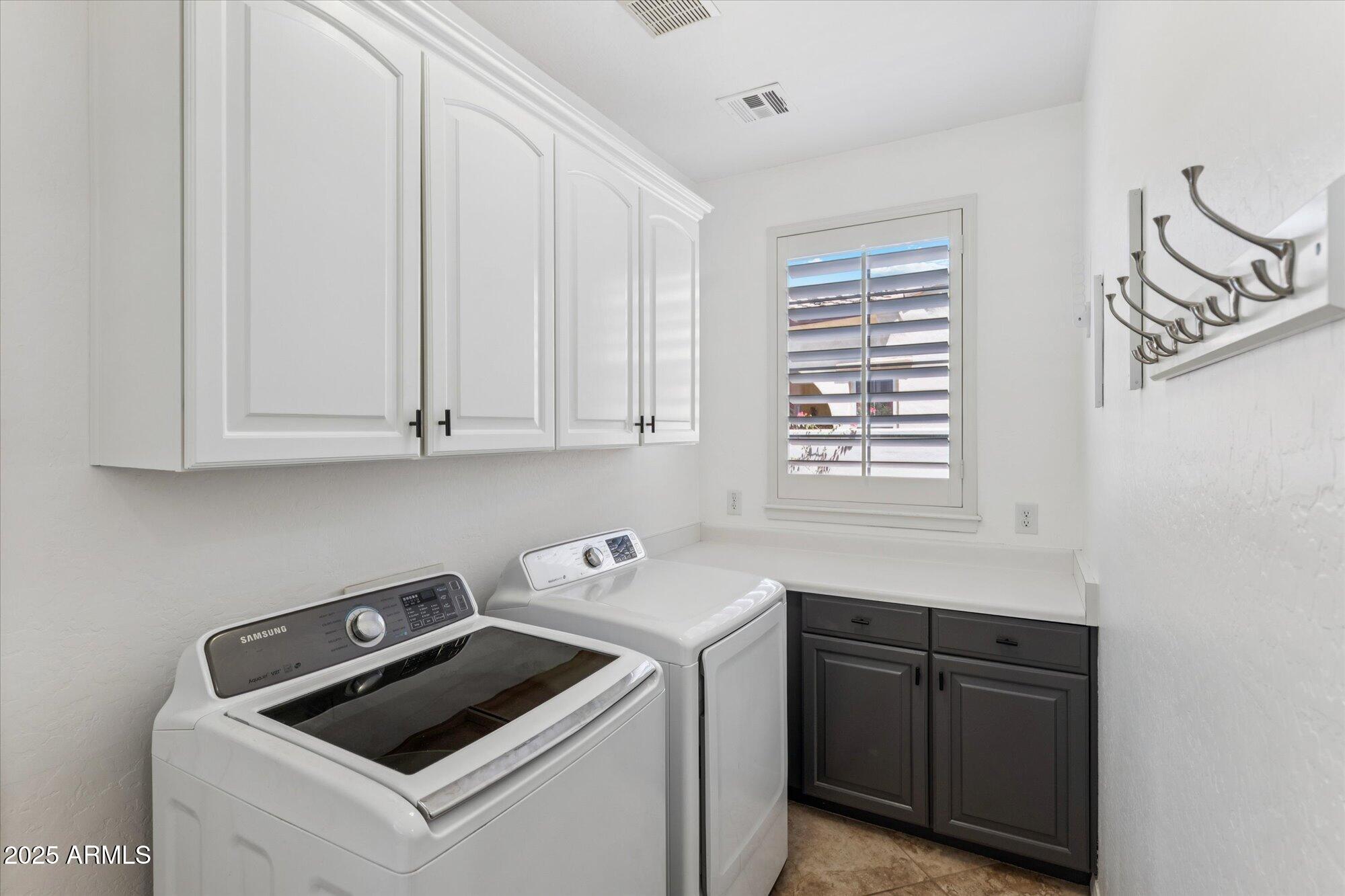 9282 E DESERT View, Scottsdale