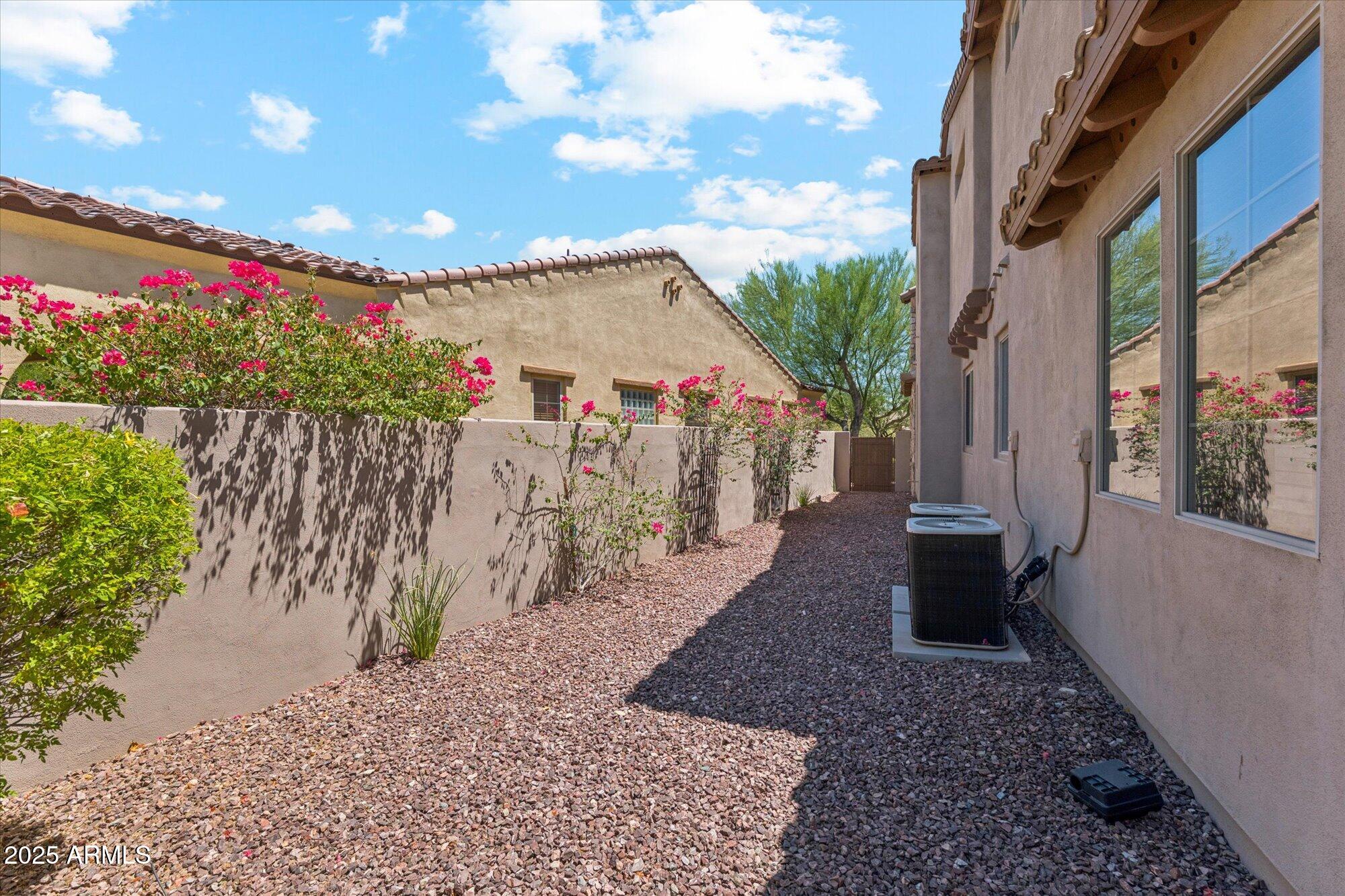 9282 E DESERT View, Scottsdale