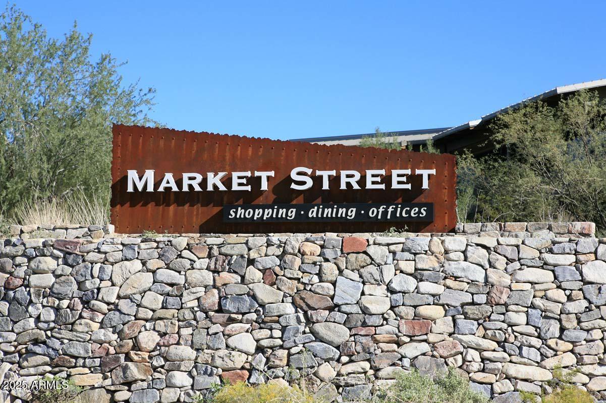 9282 E DESERT View, Scottsdale