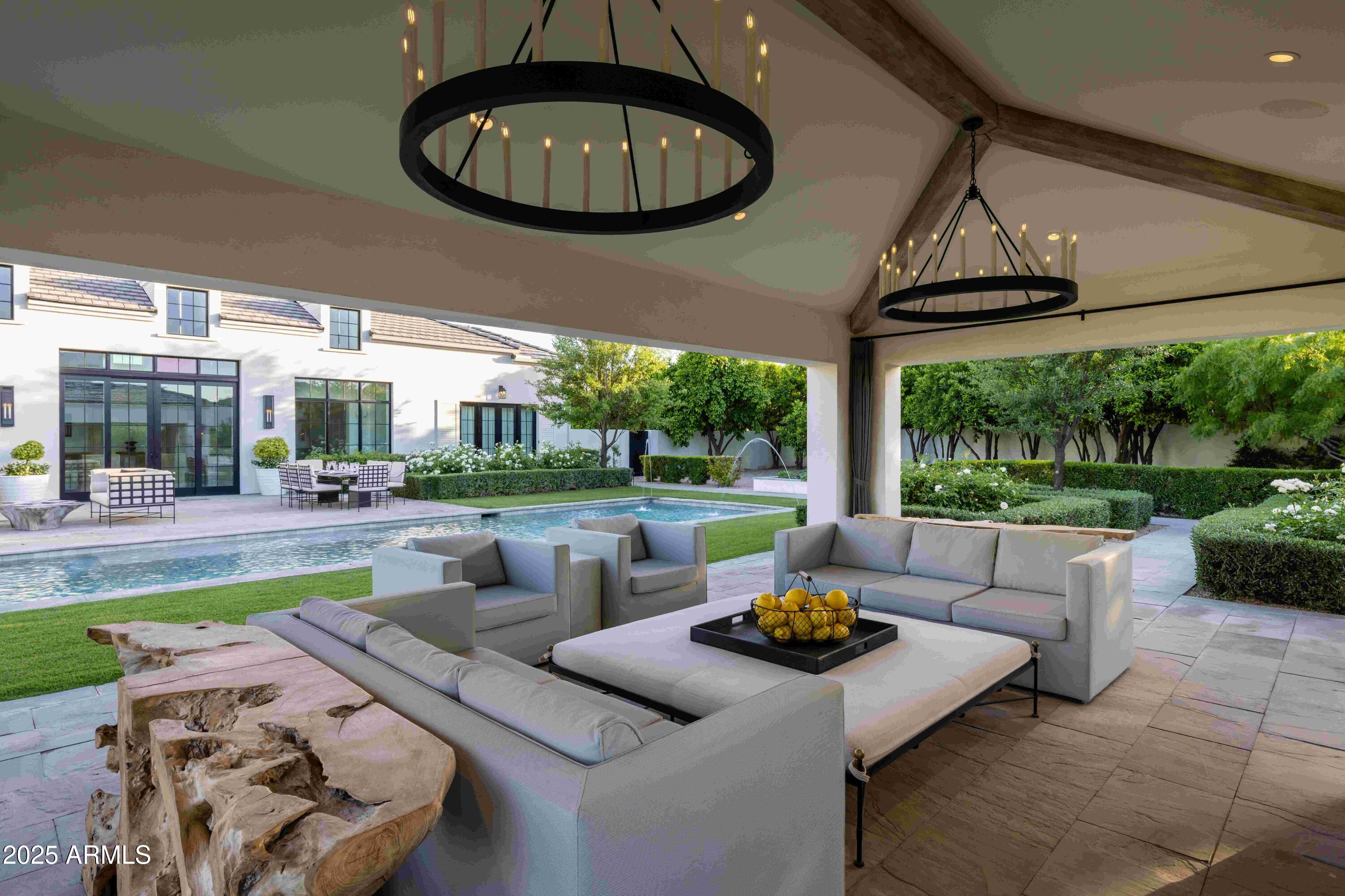 6716 E MALCOMB Drive