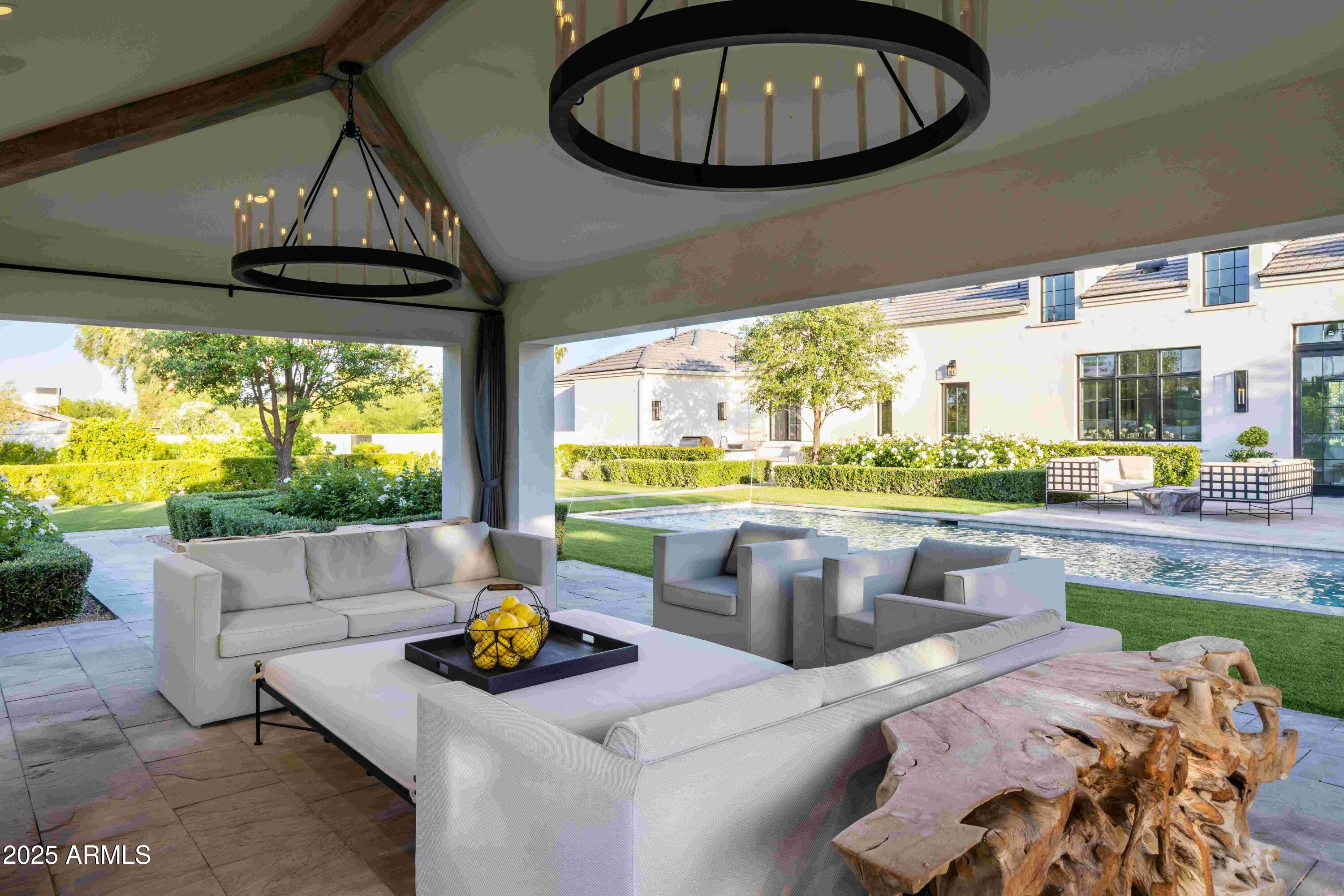 6716 E MALCOMB Drive