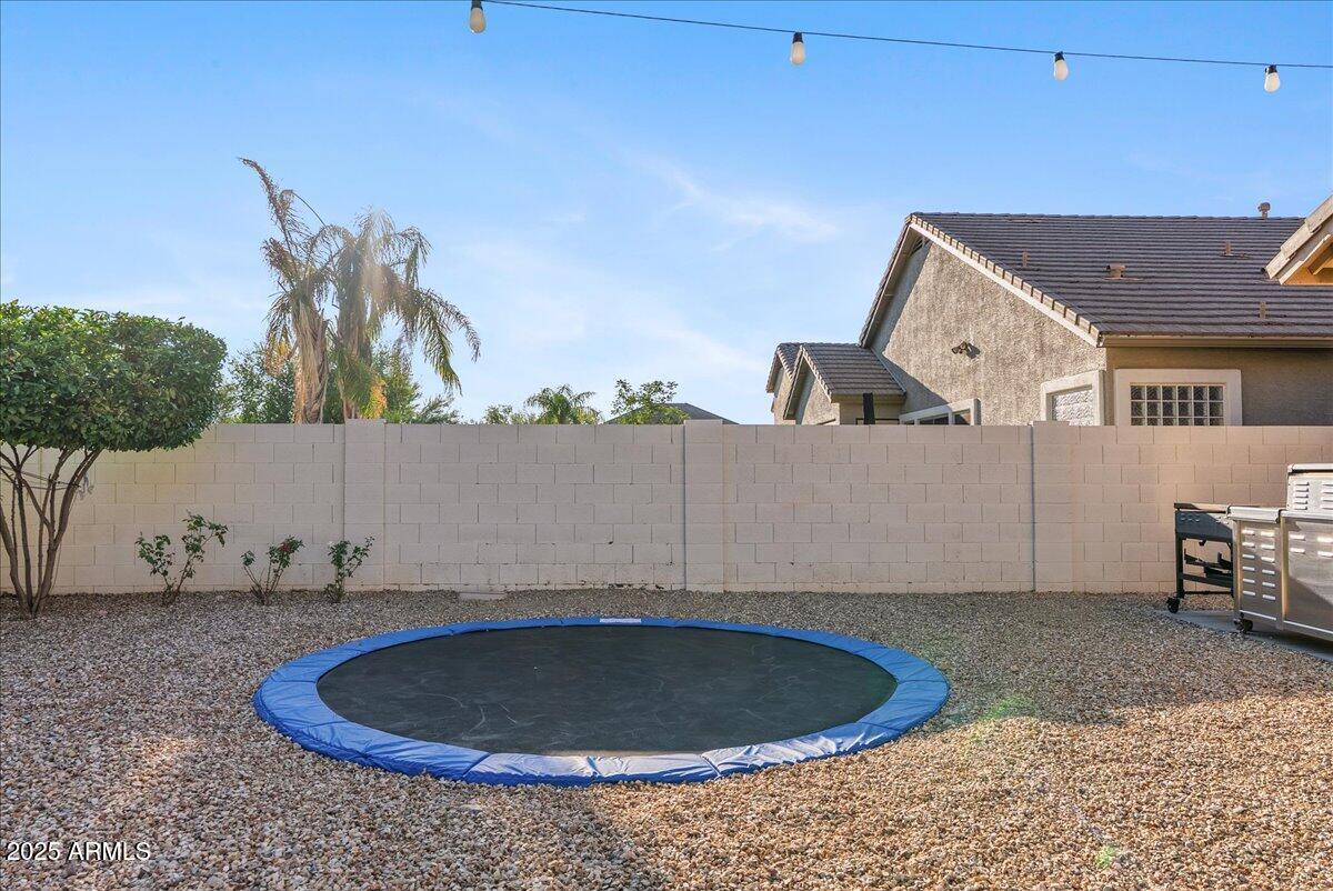 2405 W APACHE RAIN Road