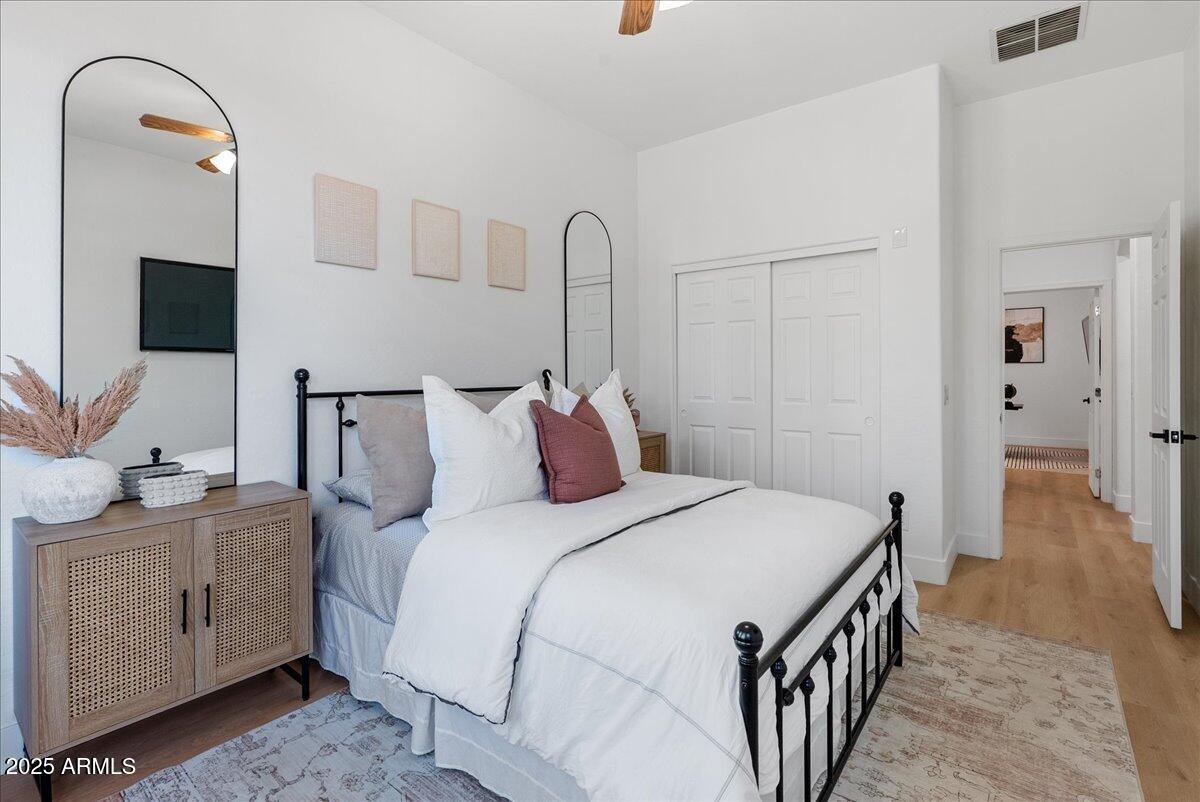 2405 W APACHE RAIN Road