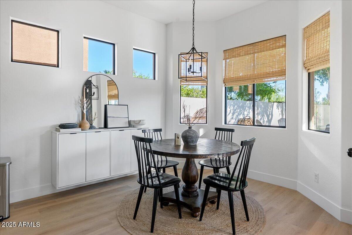 2405 W APACHE RAIN Road